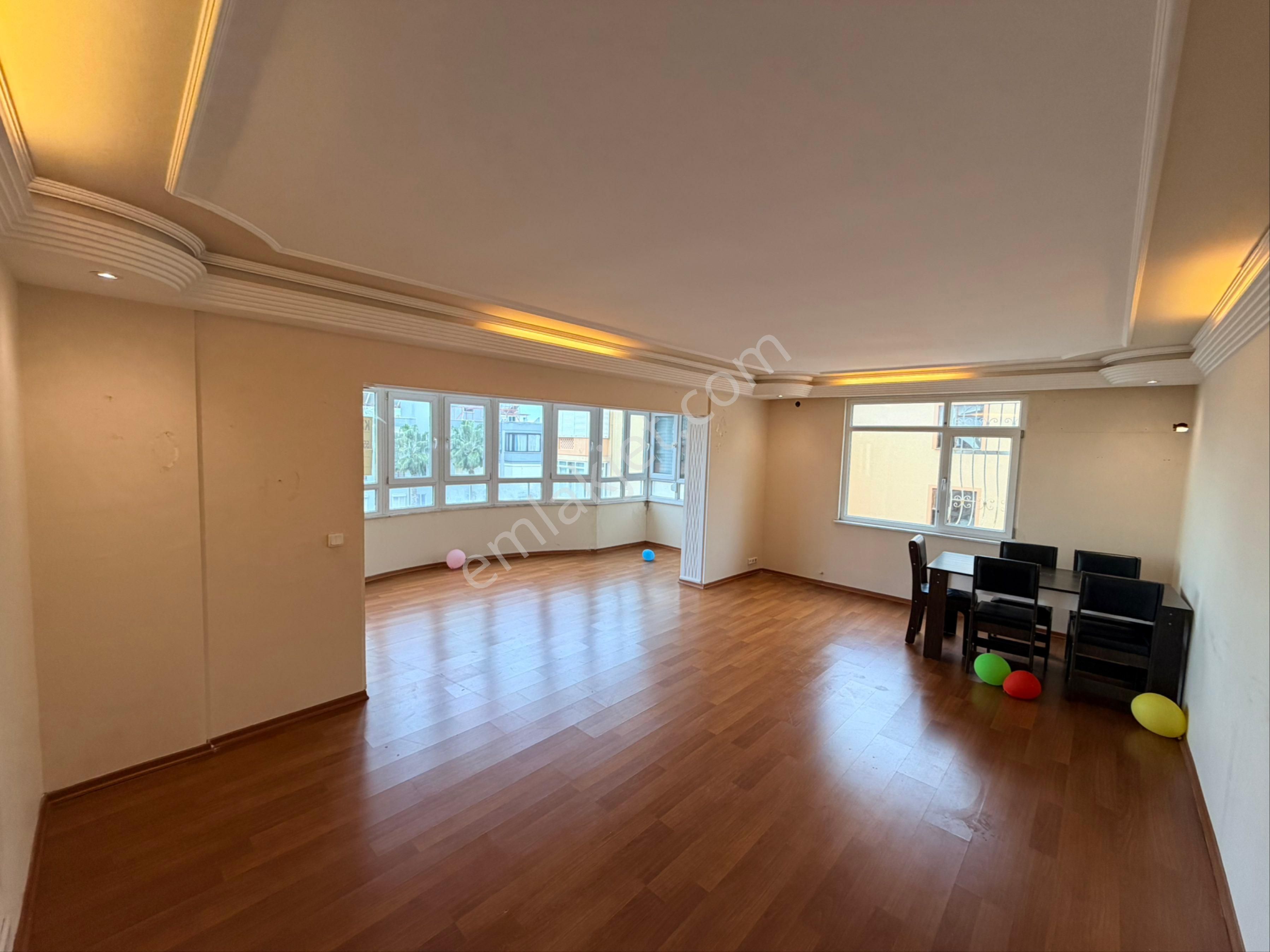 Emlakpark'tan Saray Mahallesinde Arakat 160m2 Kiralık 3+1 Daire - Görsel 19