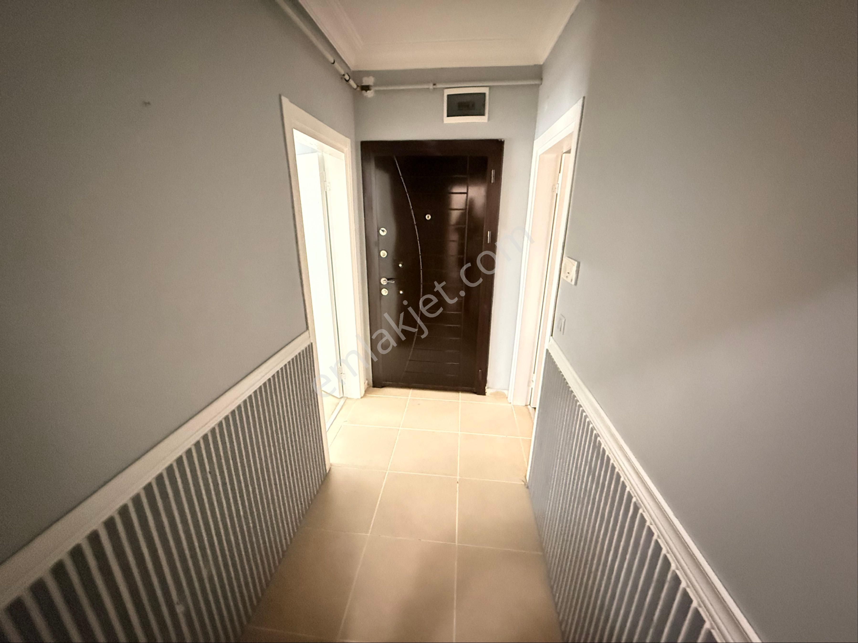 Çekmeköy Çavuşbaşı Cad Paralel 75 M2 Dekorasyonlu 1+1 Ofis Katı - Görsel 7