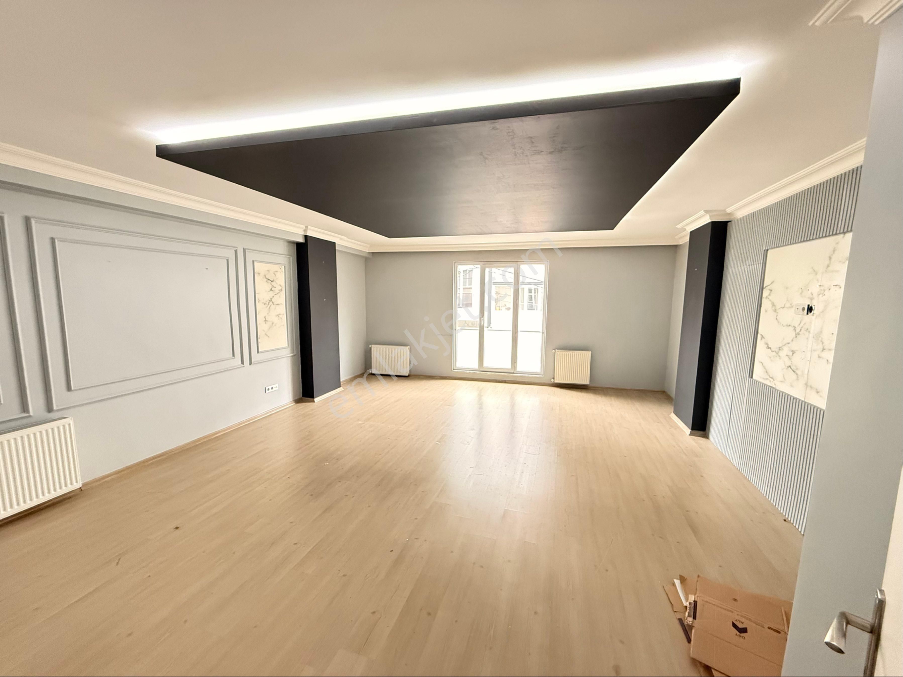 Çekmeköy Çavuşbaşı Cad Paralel 75 M2 Dekorasyonlu 1+1 Ofis Katı