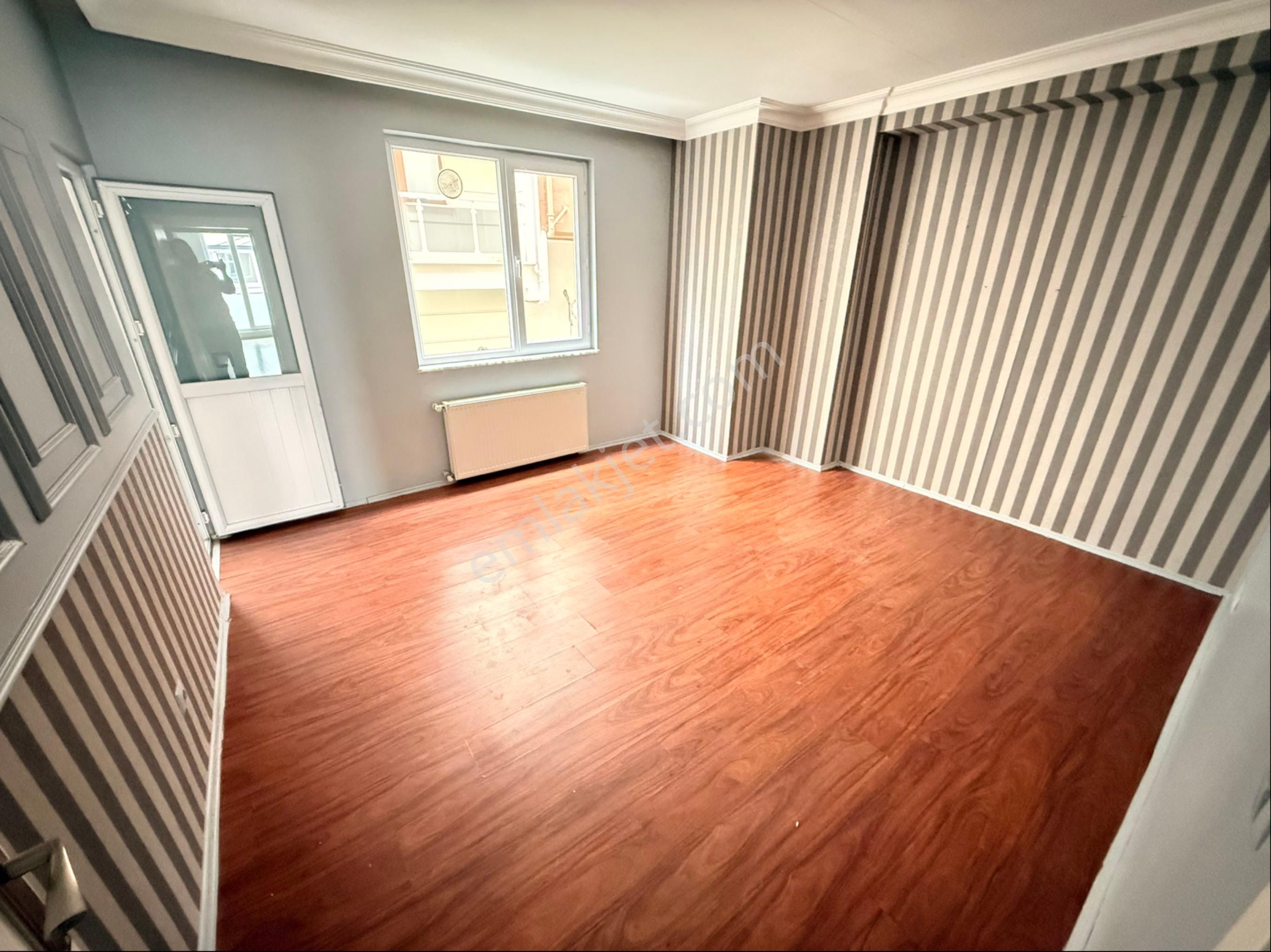 Çekmeköy Çavuşbaşı Cad Paralel 75 M2 Dekorasyonlu 1+1 Ofis Katı - Görsel 11