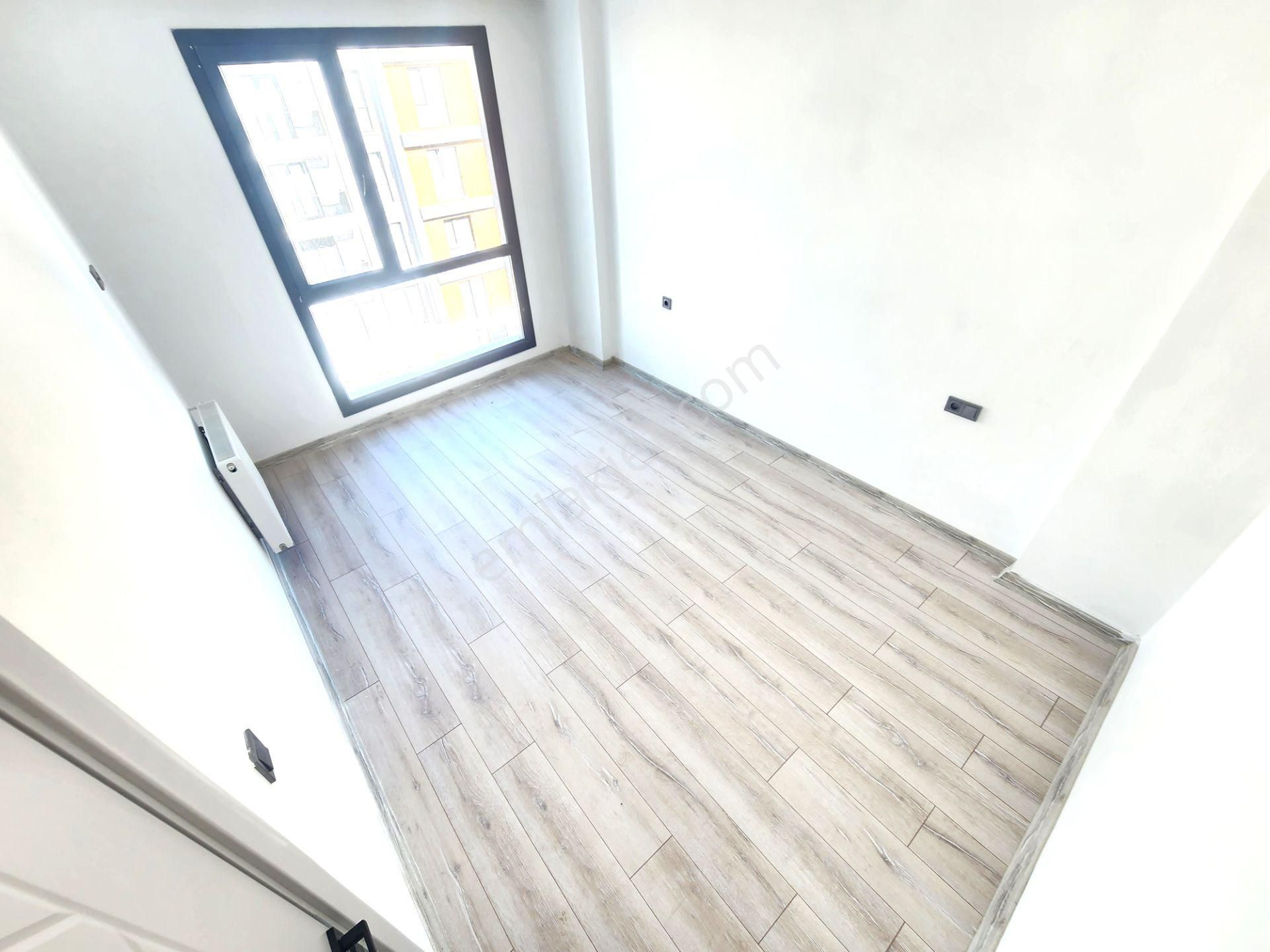 👉burhaniye Ören'de Nezih Site İçi Havuzlu Güvenlikli Ara Kat Doğalgazlı Asansörlü 1+1 Satılık Daire - Görsel 20