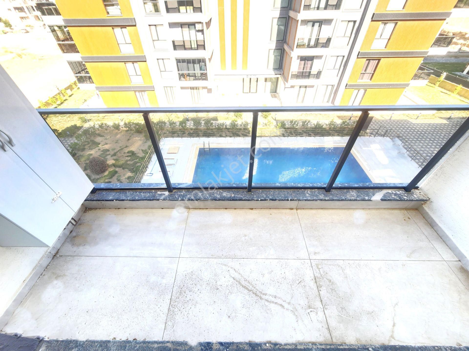 👉burhaniye Ören'de Nezih Site İçi Havuzlu Güvenlikli Ara Kat Doğalgazlı Asansörlü 1+1 Satılık Daire - Görsel 26