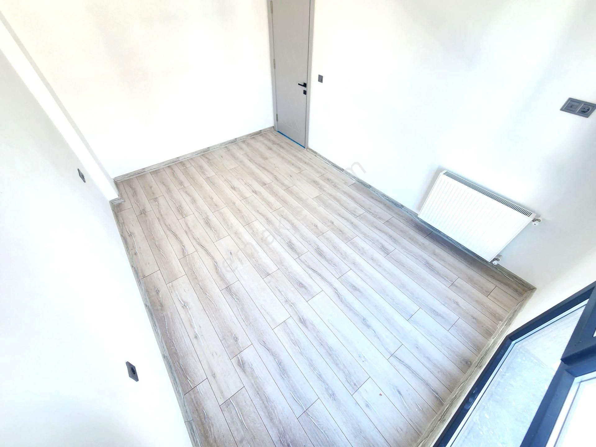 👉burhaniye Ören'de Nezih Site İçi Havuzlu Güvenlikli Ara Kat Doğalgazlı Asansörlü 1+1 Satılık Daire - Görsel 21