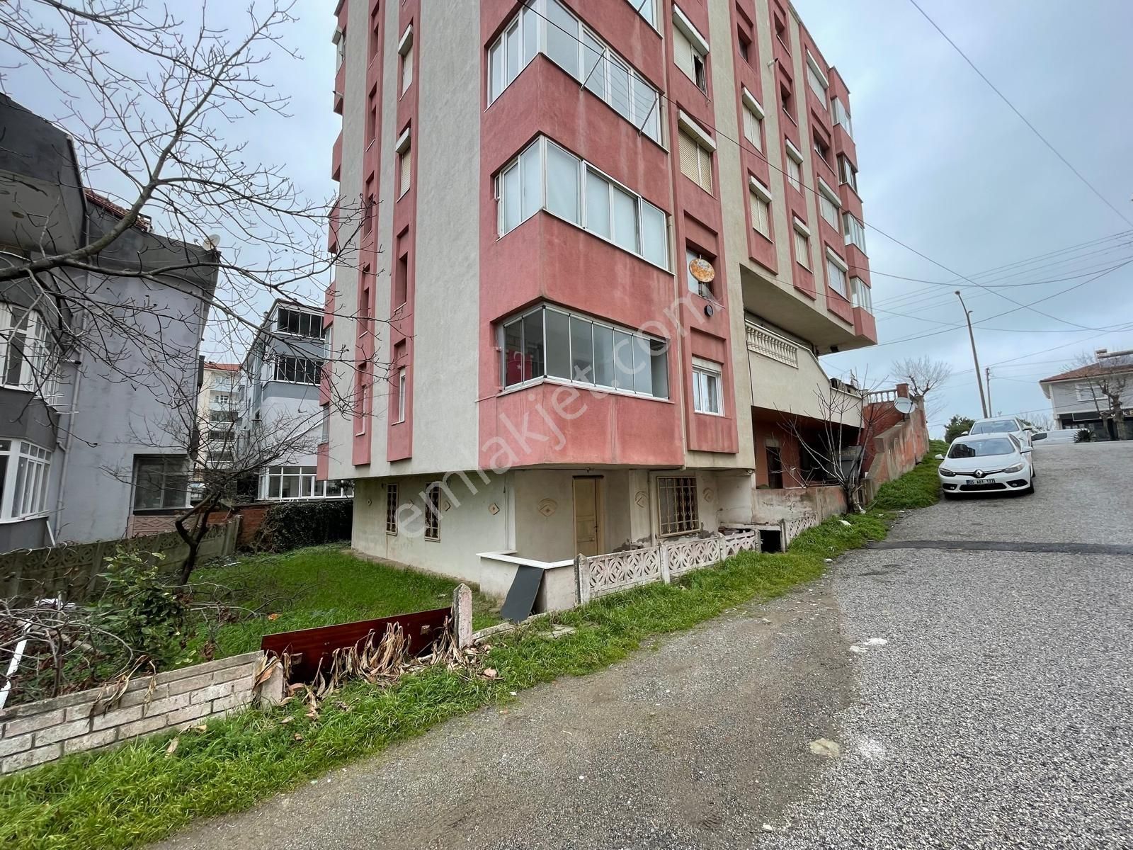 Karasu Plaj Merkezde Denize 1 Parselde Masrafsız 2+1 Daire - Görsel 14