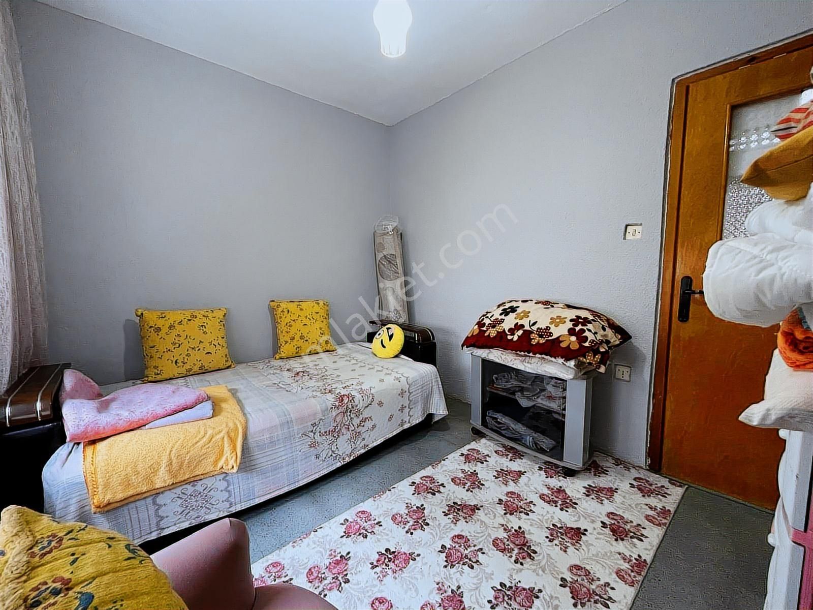 Karasu Plaj Merkezde Denize 1 Parselde Masrafsız 2+1 Daire - Görsel 2
