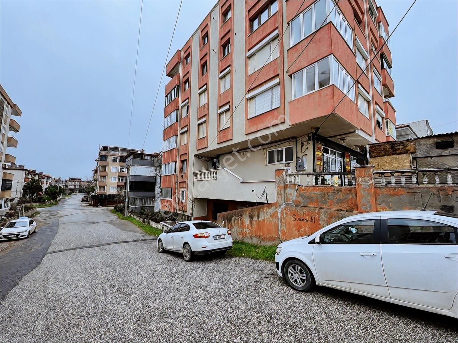 Karasu Plaj Merkezde Denize 1 Parselde Masrafsız 2+1 Daire - Görsel 31
