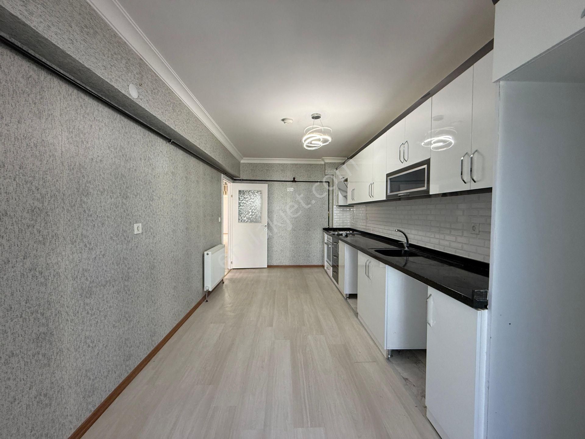 Öz'maşallah.dan 3+1 Full Yapılı Orta Kat Çift Banyo İskanlı - Görsel 3