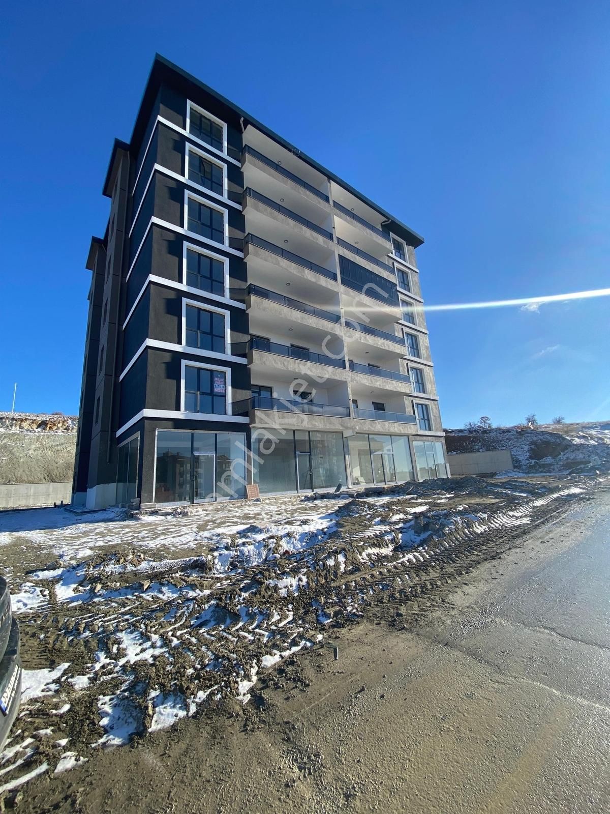 Türker Emlak'tan Adalet Eğitim Merkezinde Satılık Lüx 3+1 Daire