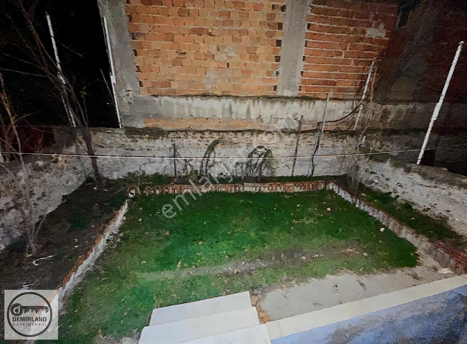Demirlan'dan Kiralık Cemaleddin Mahallesinde 3 Adet Daire - Görsel 14