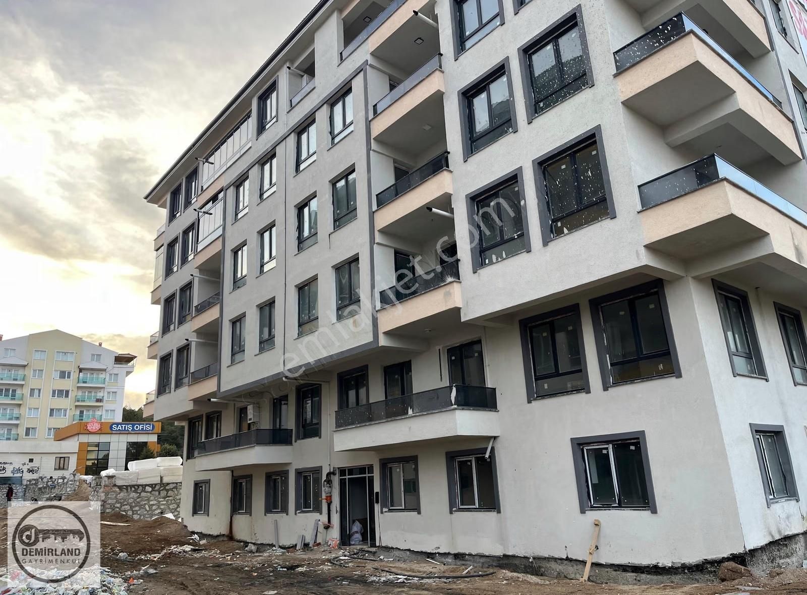 Demirland'dan Satılık 100. Yıl Mahallesinde 3+1 Sıfır Daire