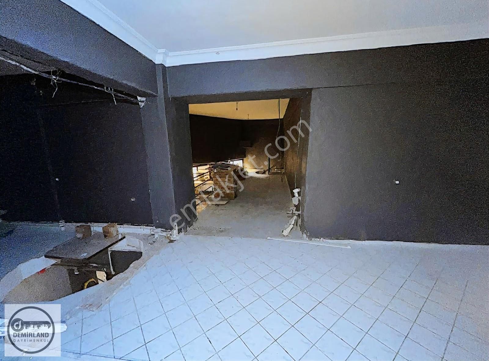 Demirland'dan Satılık 1. Çiniciler Çarşısında Giriş Mağaza - Görsel 24