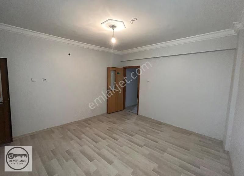 Demirland'dan Satılık İstiklal Mh.de 2+1 Geniş Fırsat Daire - Görsel 16