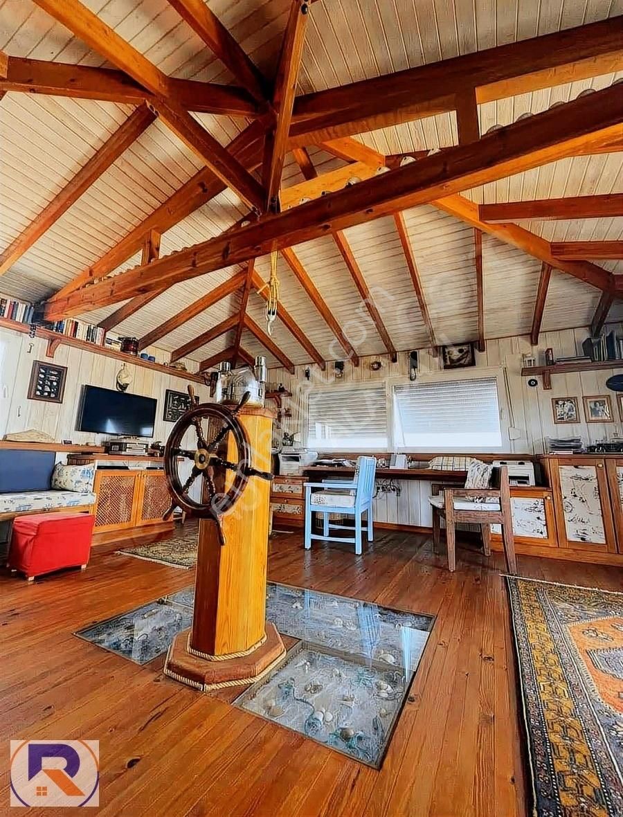 Royalden Çeşme Merkeze Yakın 4.250 Dönüm Çiftlik Evi - Görsel 24