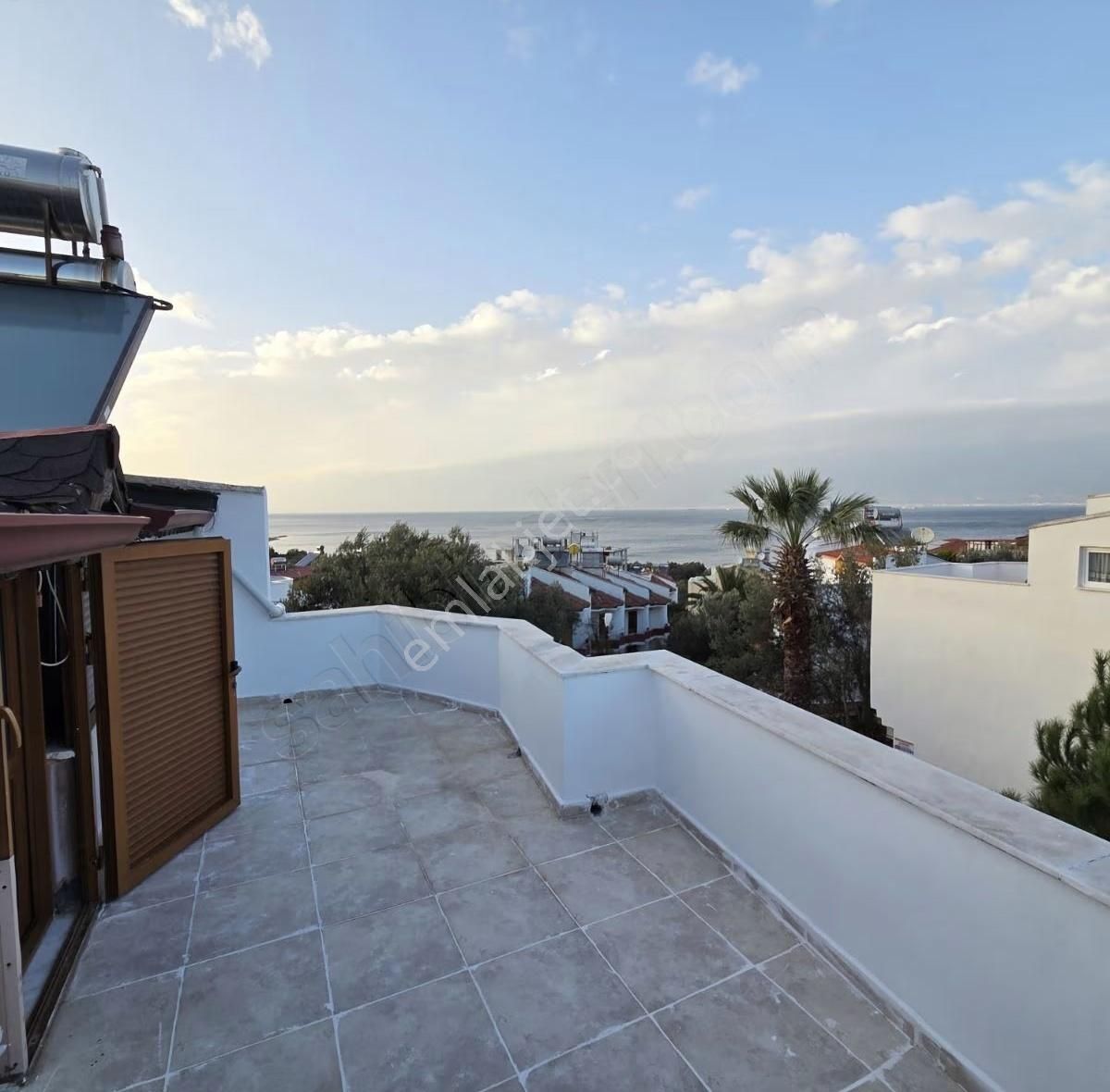 Pelitköy Sahilde Denize 150 Metre Mesafede Yenilenmiş Yazlık - Görsel 7