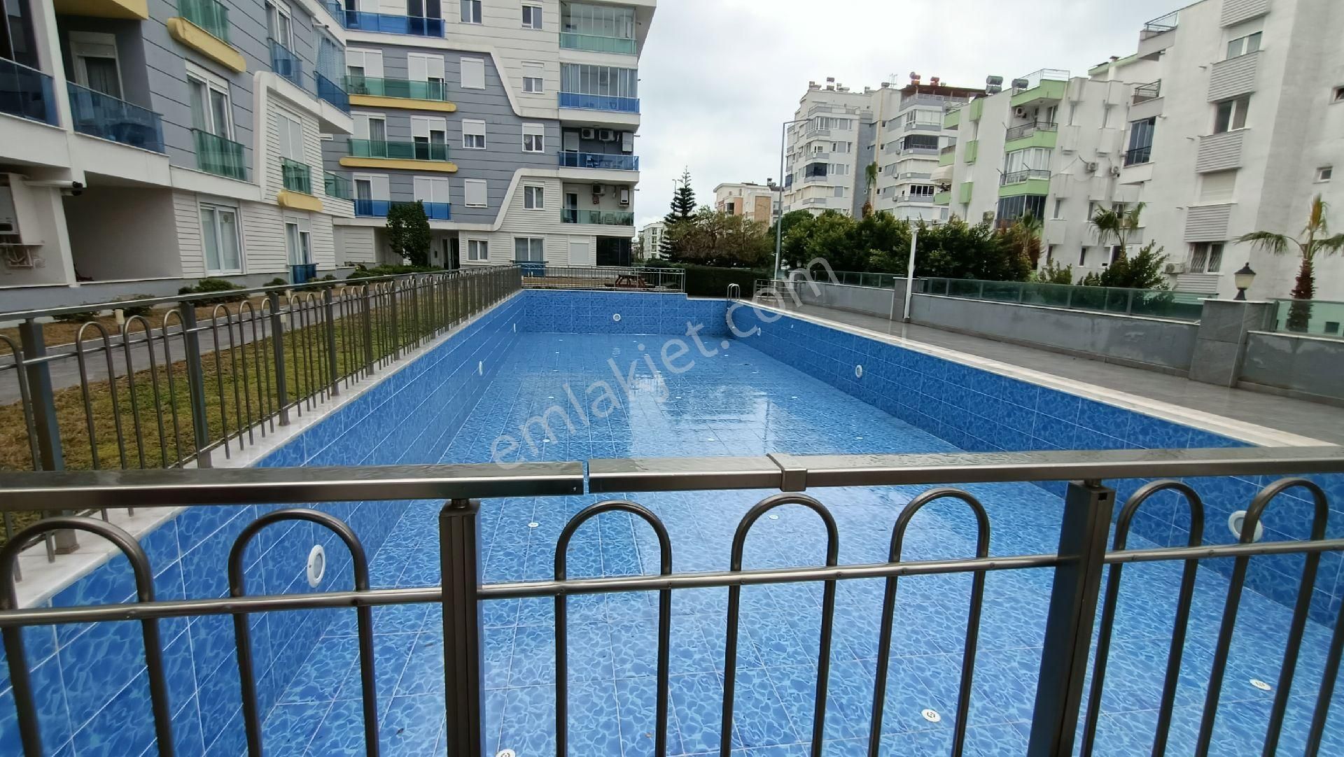 Antalya Konyaaltı Sahile Yakınsitede Doğalgazlı Satılık Daire - Görsel 33