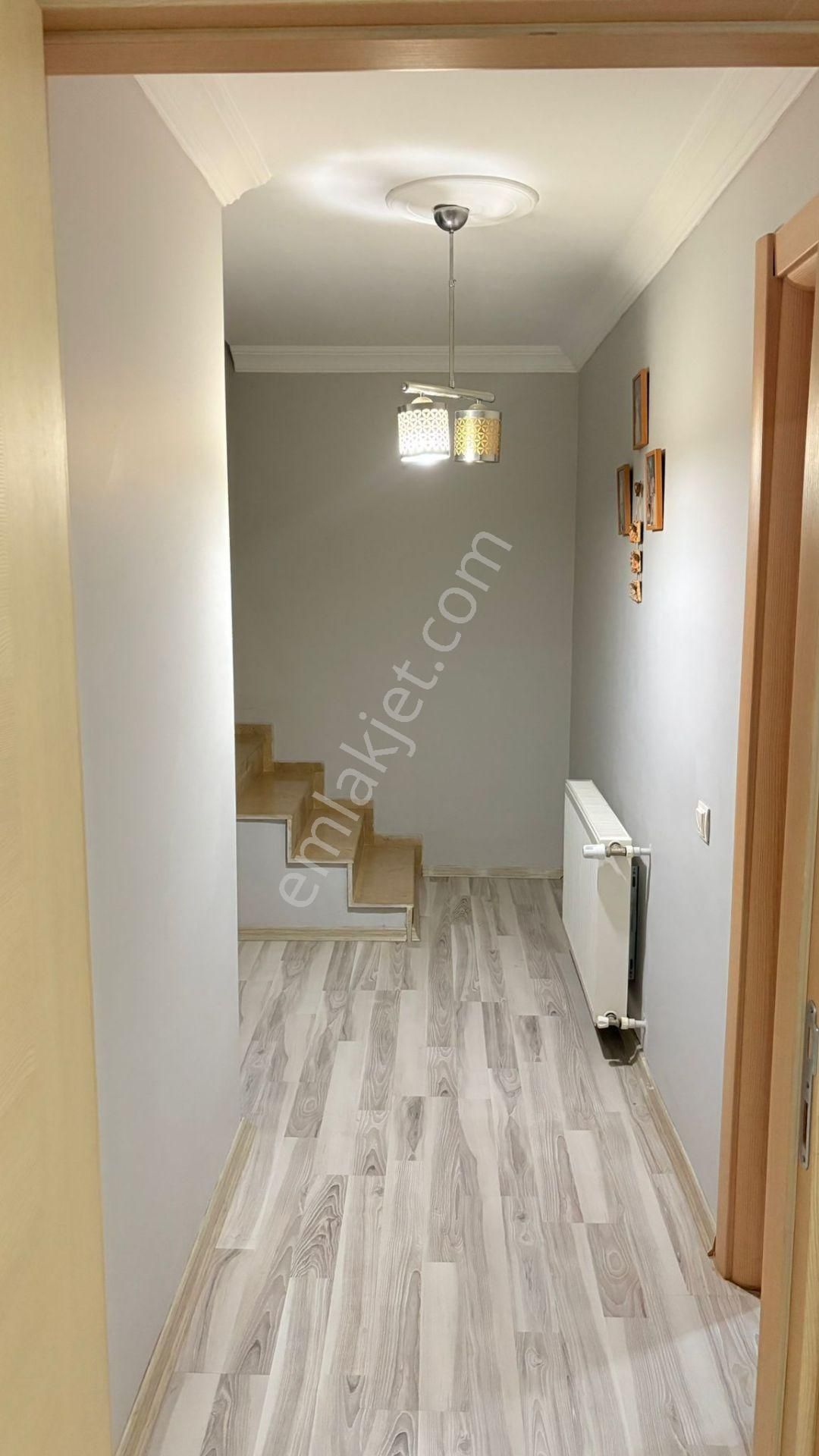 Söke Merkezi Konumda Sıdıka İlk Okulu Karsında 140 Mt2 8 Yıllık Bina Ters Dublek Fırsat Daire - Görsel 13