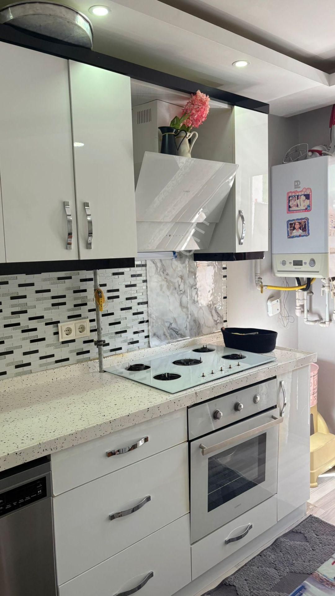 Söke Merkezi Konumda Sıdıka İlk Okulu Karsında 140 Mt2 8 Yıllık Bina Ters Dublek Fırsat Daire - Görsel 2