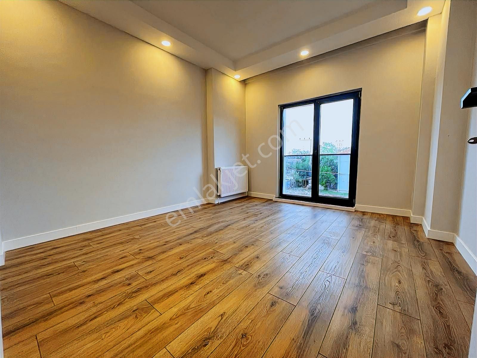 Denize Çok Yakın Ultra Lüks 4 Katlı Asansörlü Satılık Villa - Görsel 19