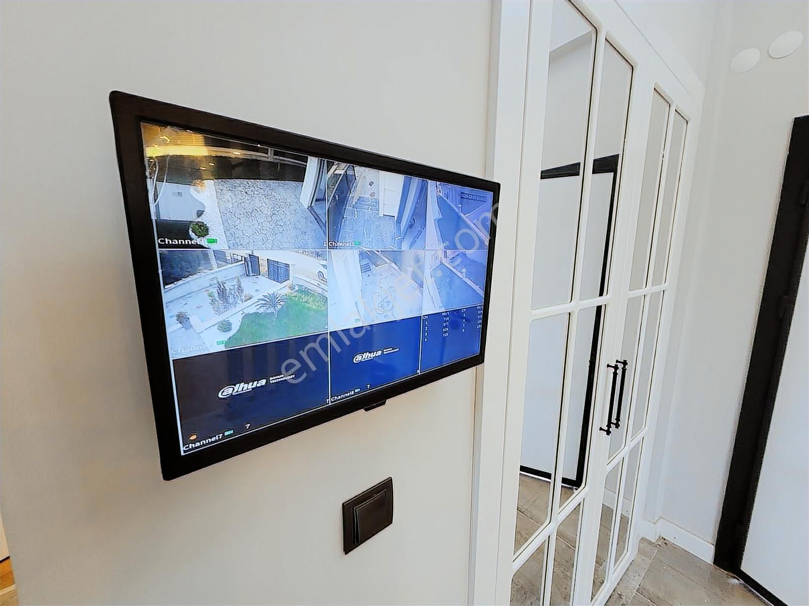 Denize Çok Yakın Ultra Lüks 4 Katlı Asansörlü Satılık Villa - Görsel 14