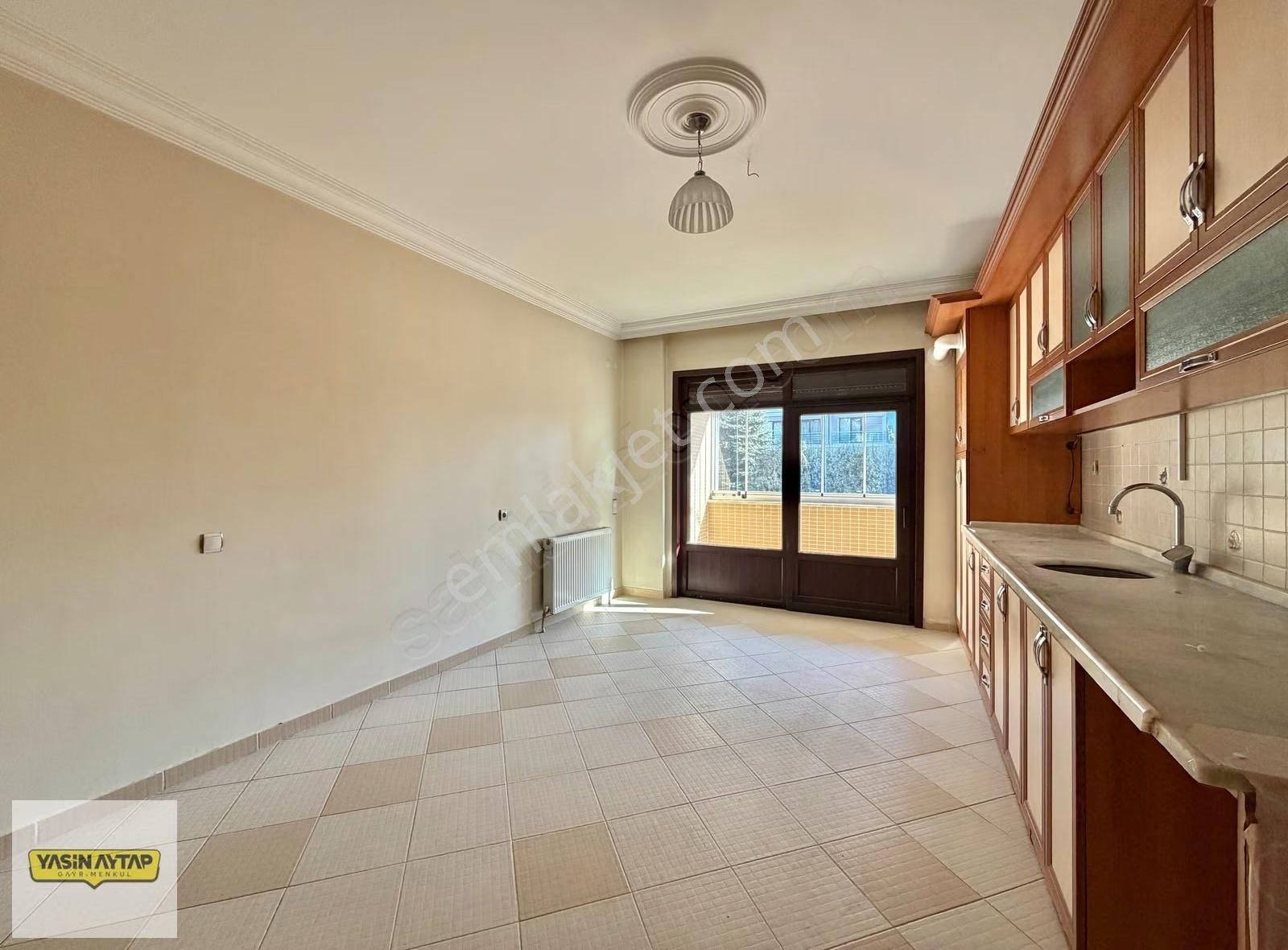 Ankara Caddesi - Nalçacı Caddesi Arasında Satılık 4+1 Daire - Görsel 12