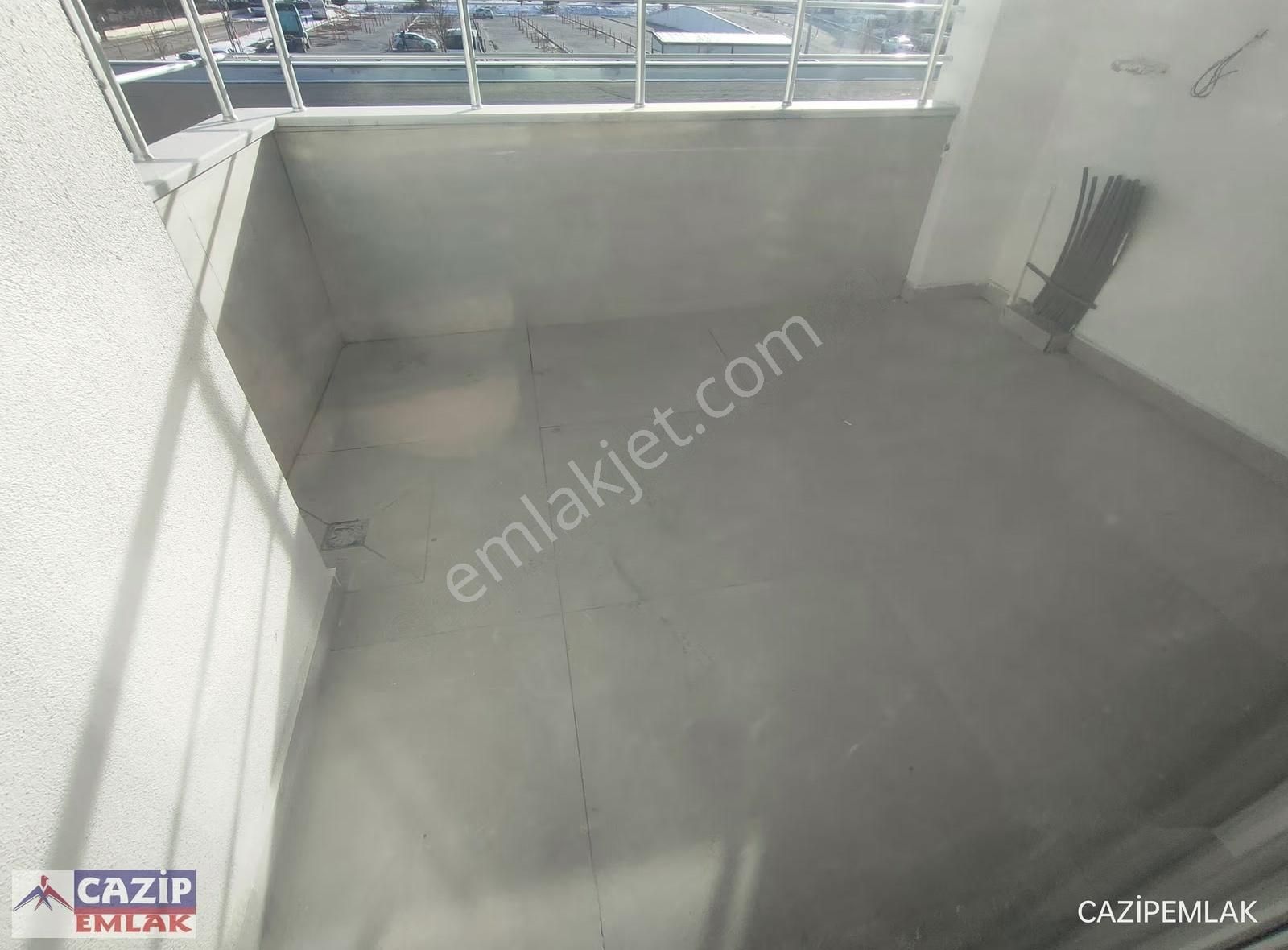 Cazip'ten Ana Yol Üzeri Yerden Isıtma Kombili Sıfır 2+1 - Görsel 8