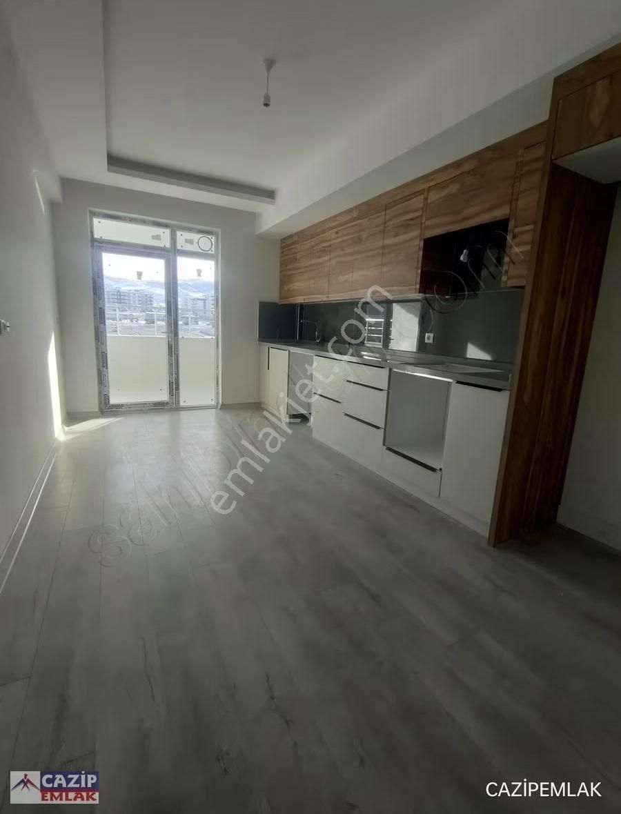 Cazip'ten Ana Yol Üzeri Yerden Isıtma Kombili Sıfır 2+1 - Görsel 17