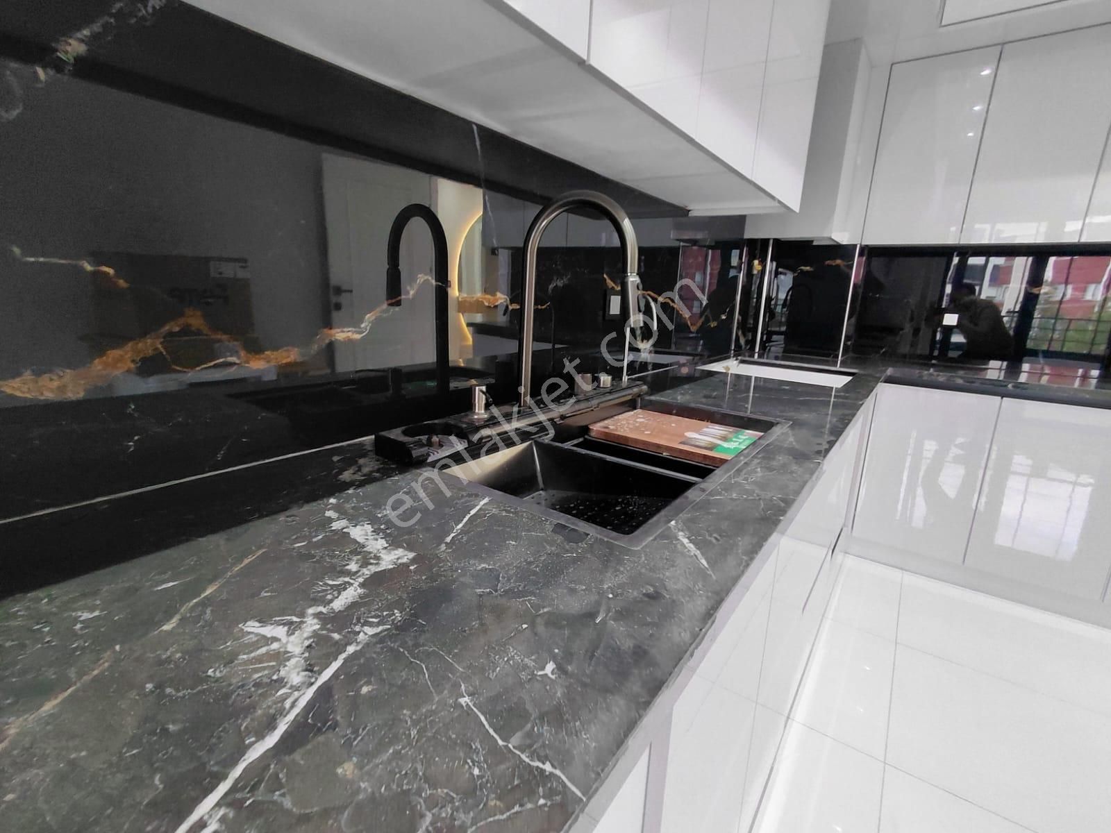 Emrah Çiftci'den Selçuklu Parsana Mah.ahmet Yesevi Cad.yanı Kiralık 3+1 Ultra Lüks Daire - Görsel 22