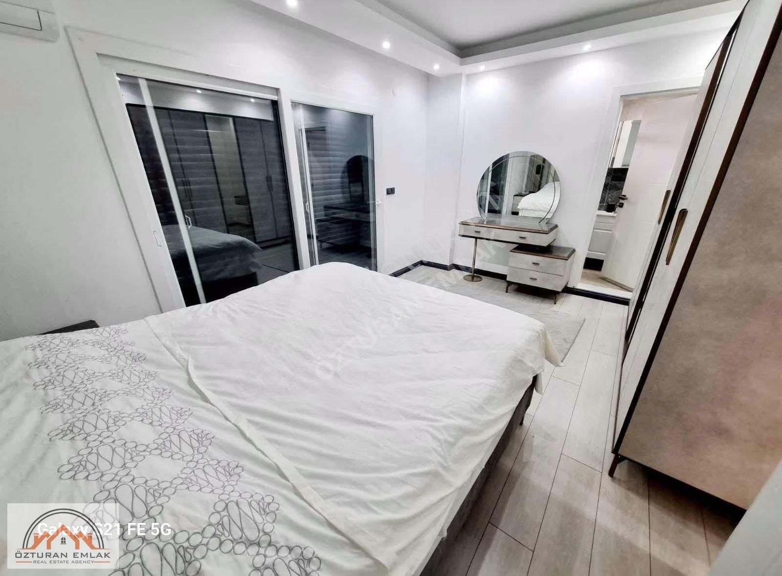 Kuşadasında Full Eşyalı 3+1 Villa - Görsel 25