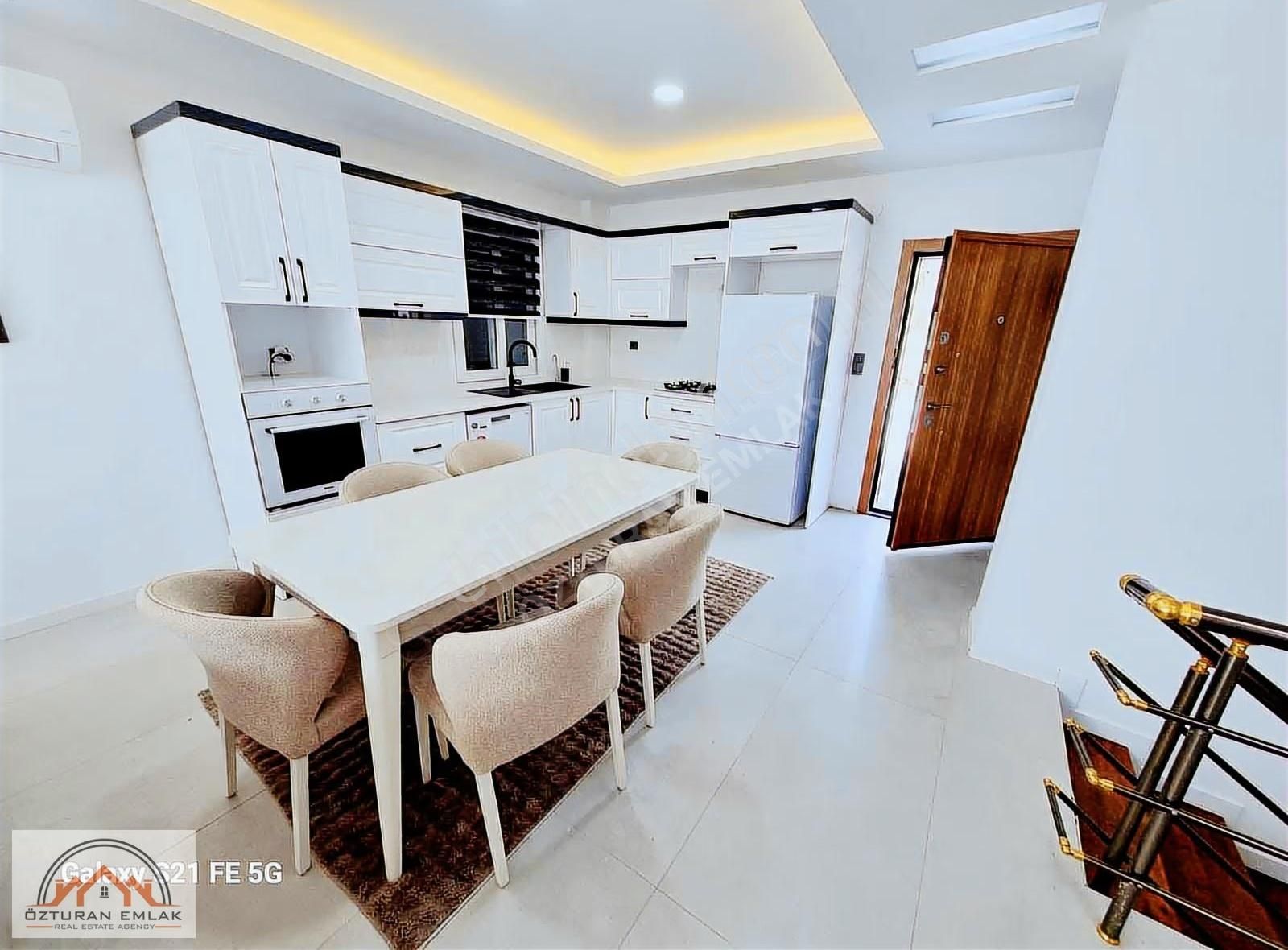 Kuşadasında Full Eşyalı 3+1 Villa - Görsel 19