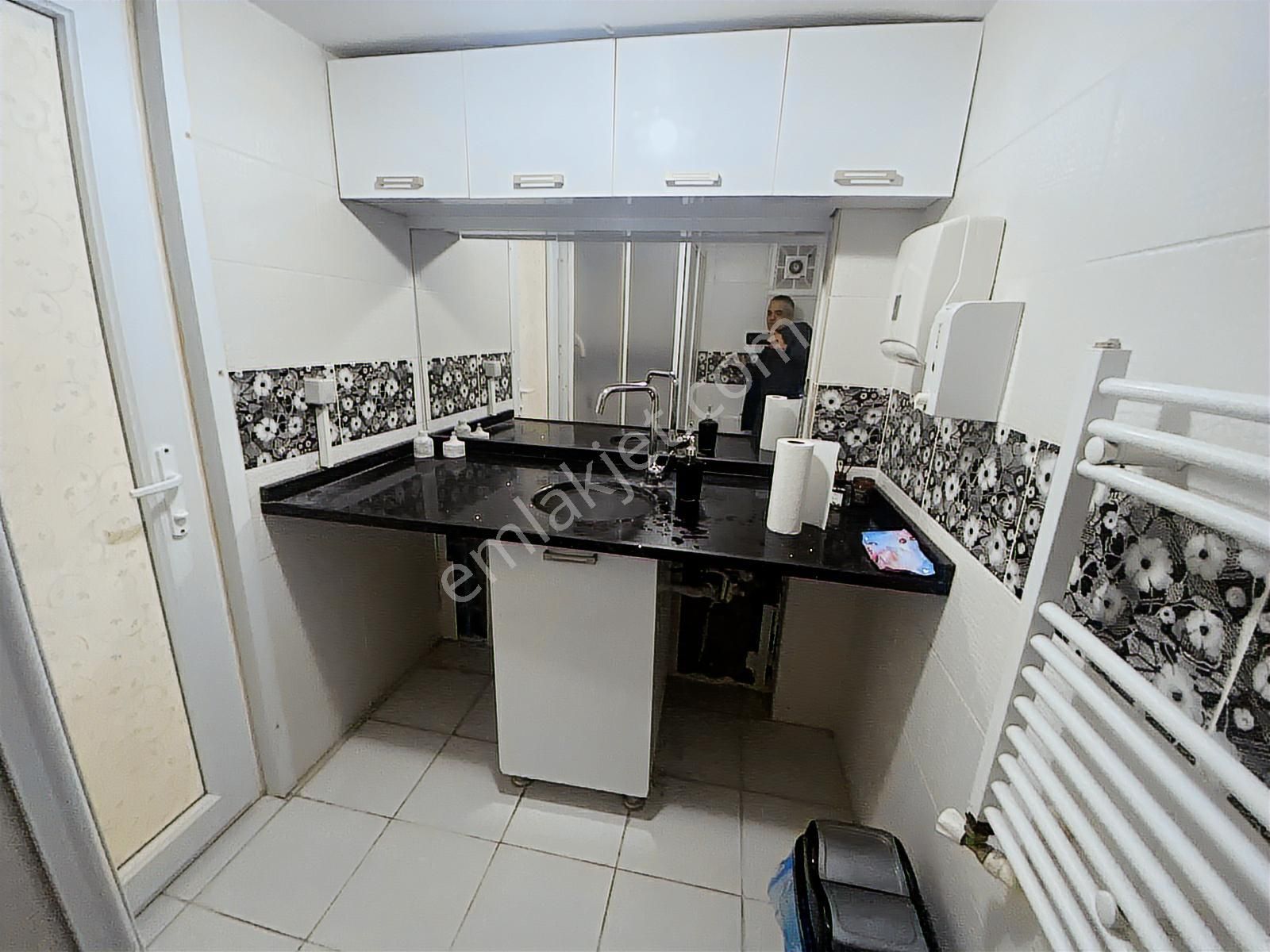 C21 İz Mehmet Çakar'dan Çark Caddesi Satılık İş Yeri - Görsel 5