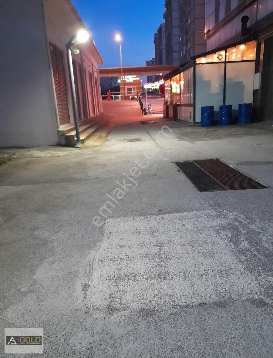 Bahçekent Ticaret Merkezinde Yüksek Tavan 50 M2 Dükkan - Görsel 5