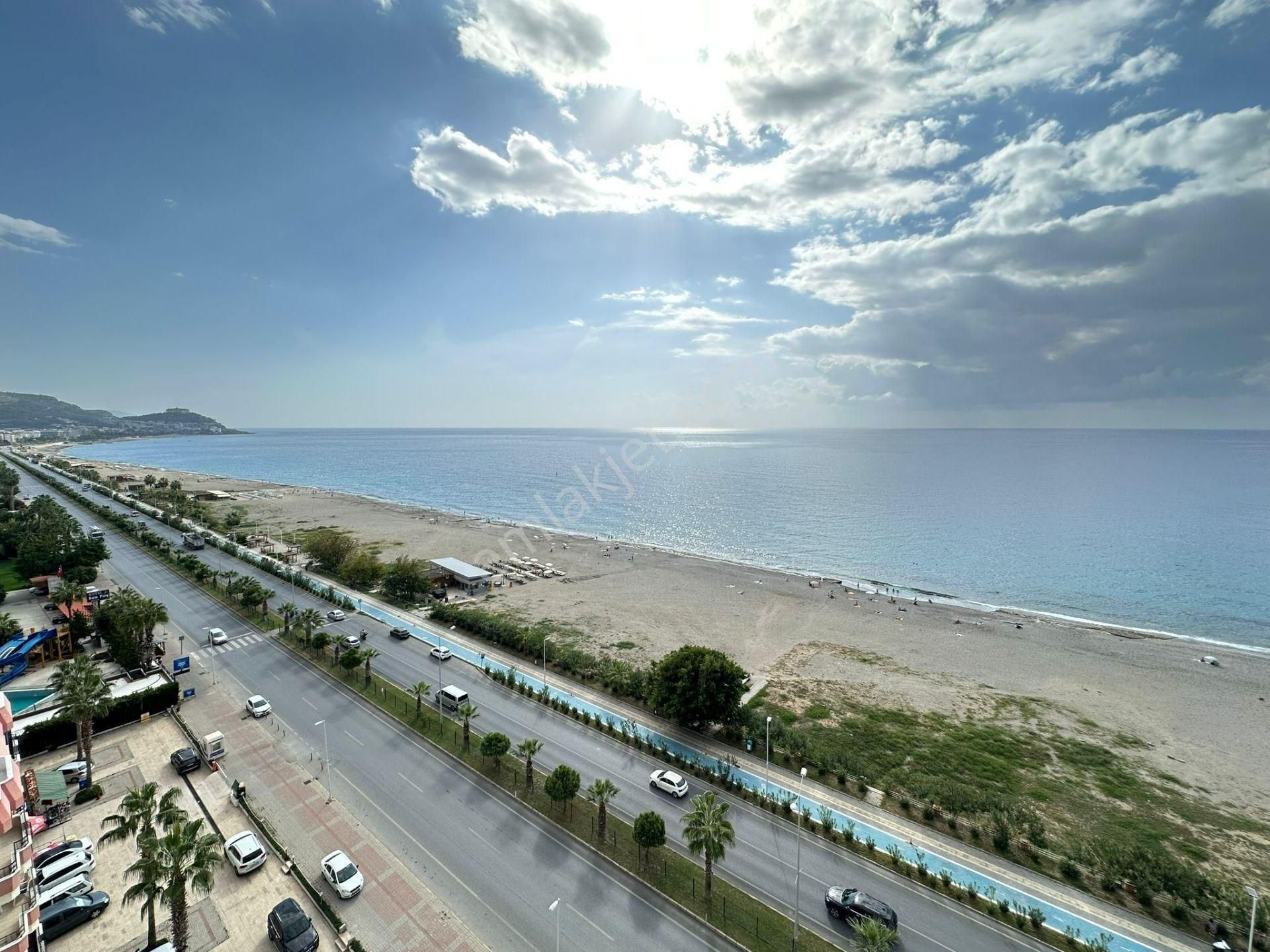 Alanya Mahmutlar’da Denize Sıfır, Panoramik Deniz Manzaralı Ultra Lüks 4+1 Dubleks - Görsel 3