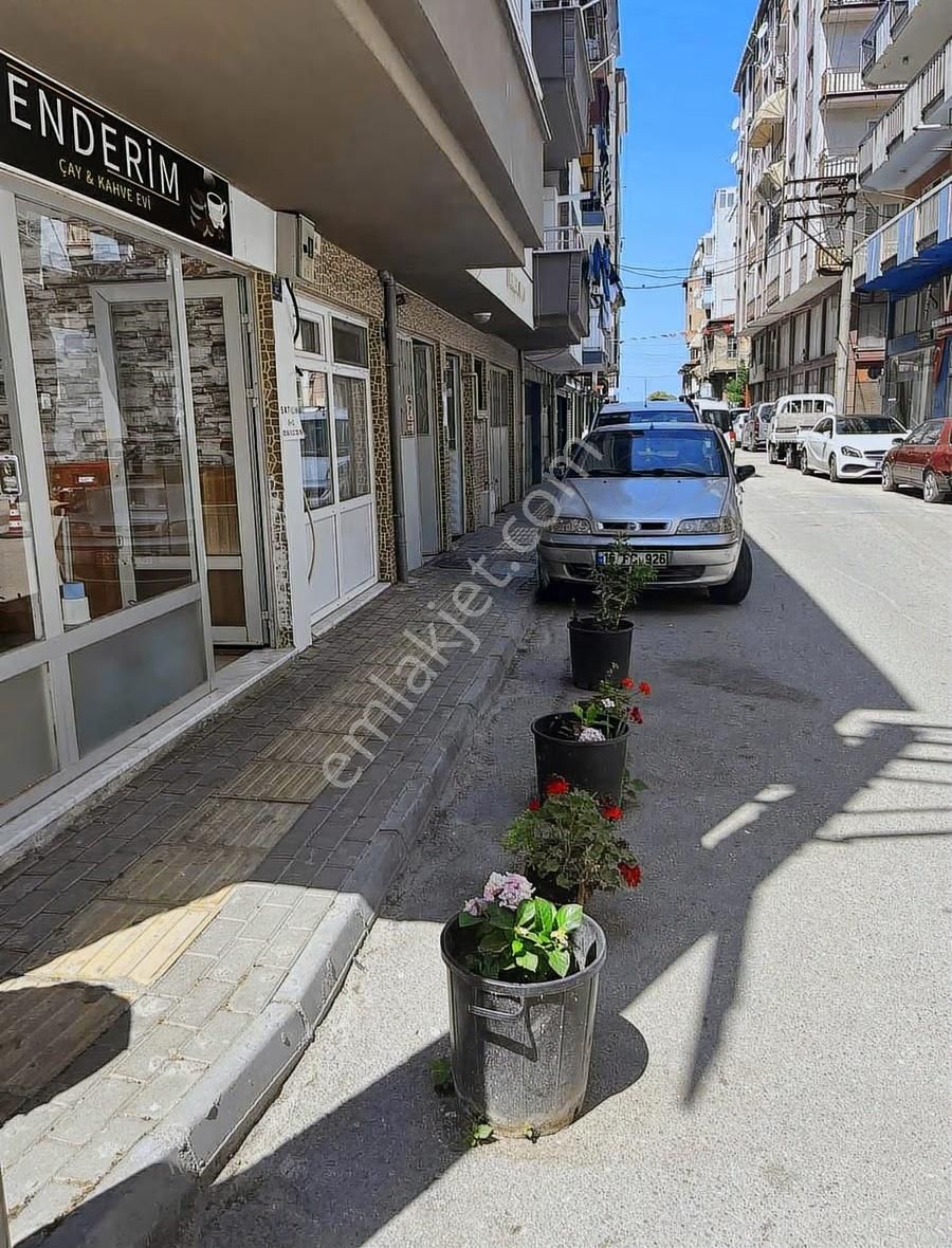 Denizden İstiklal Caddesi Dibi Kiralık Dükkan - Görsel 5