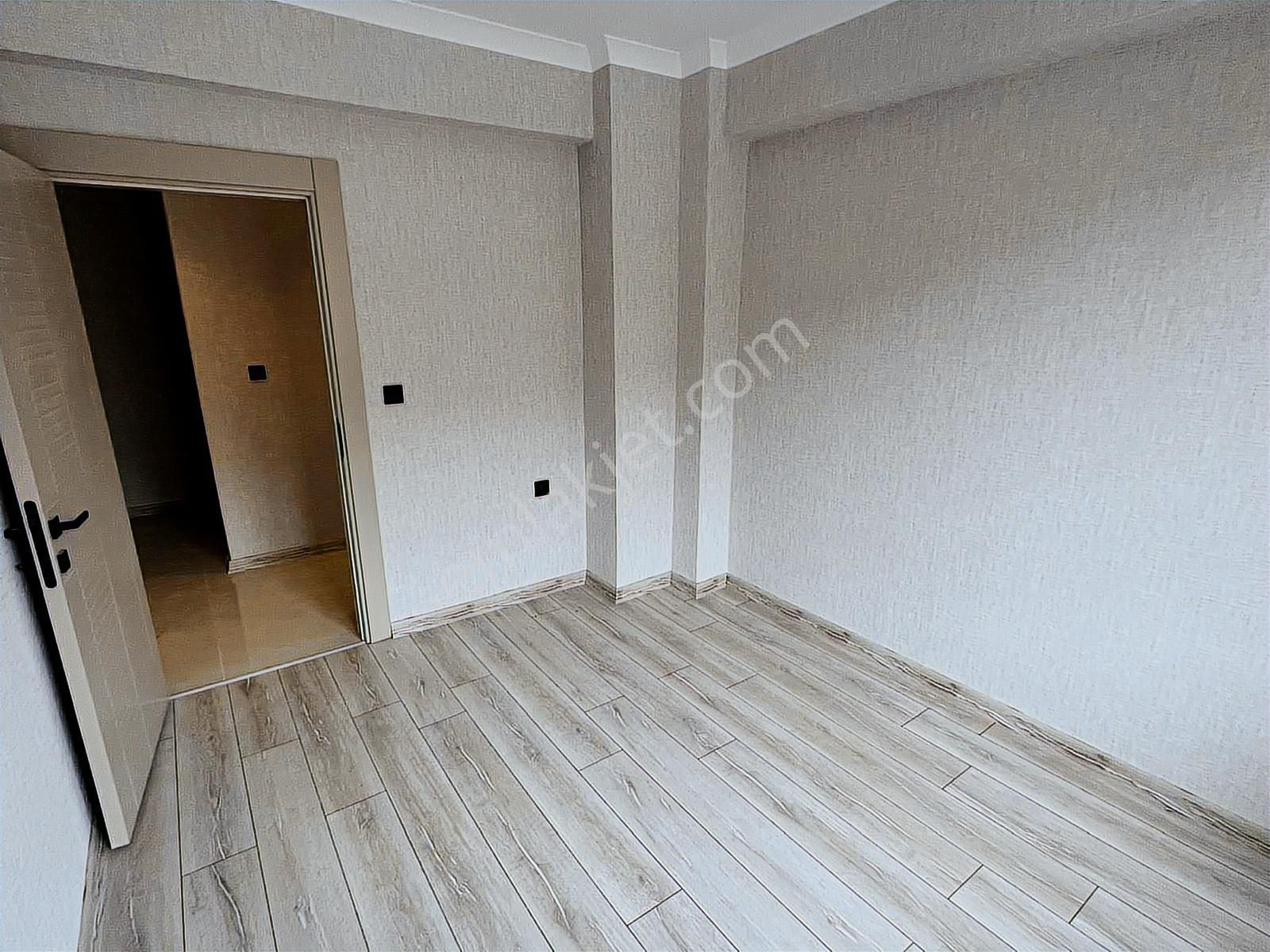 Oturuma Hazır Lüks Yapılı Sıfır 3+1 - Görsel 3