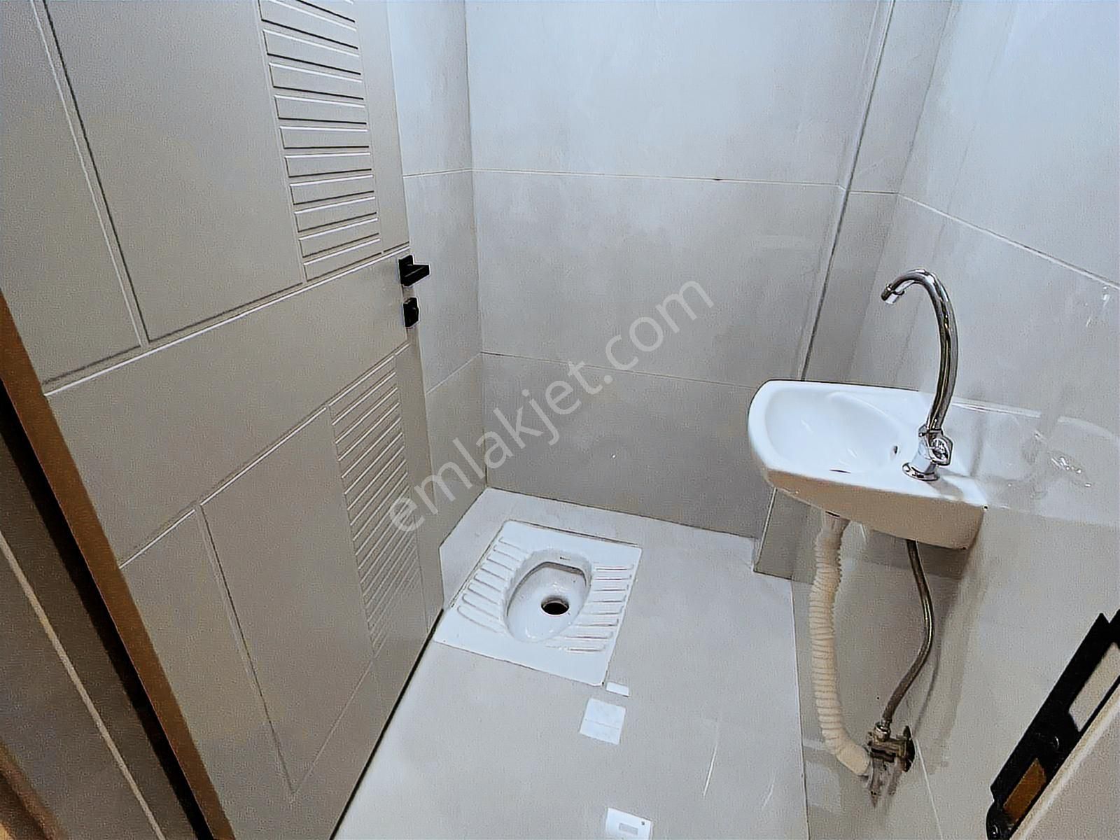 Oturuma Hazır Lüks Yapılı Sıfır 3+1 - Görsel 17