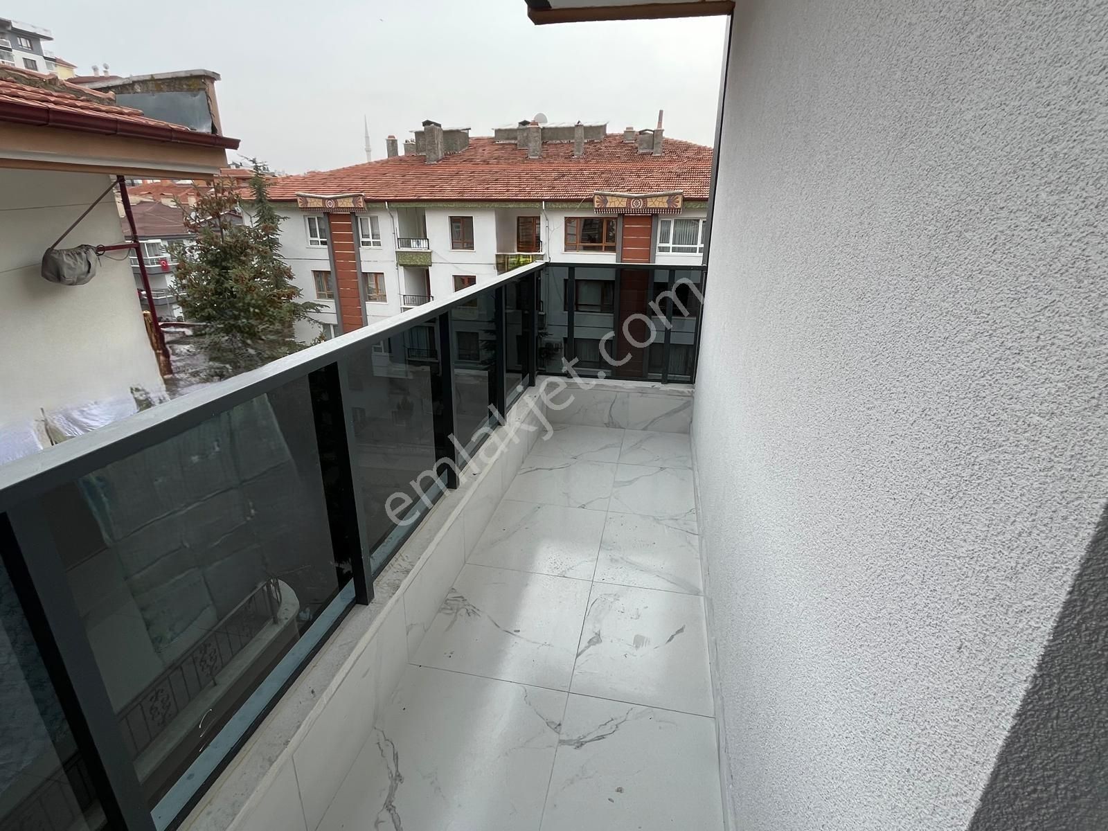 Oturuma Hazır Lüks Yapılı Sıfır 3+1 - Görsel 5