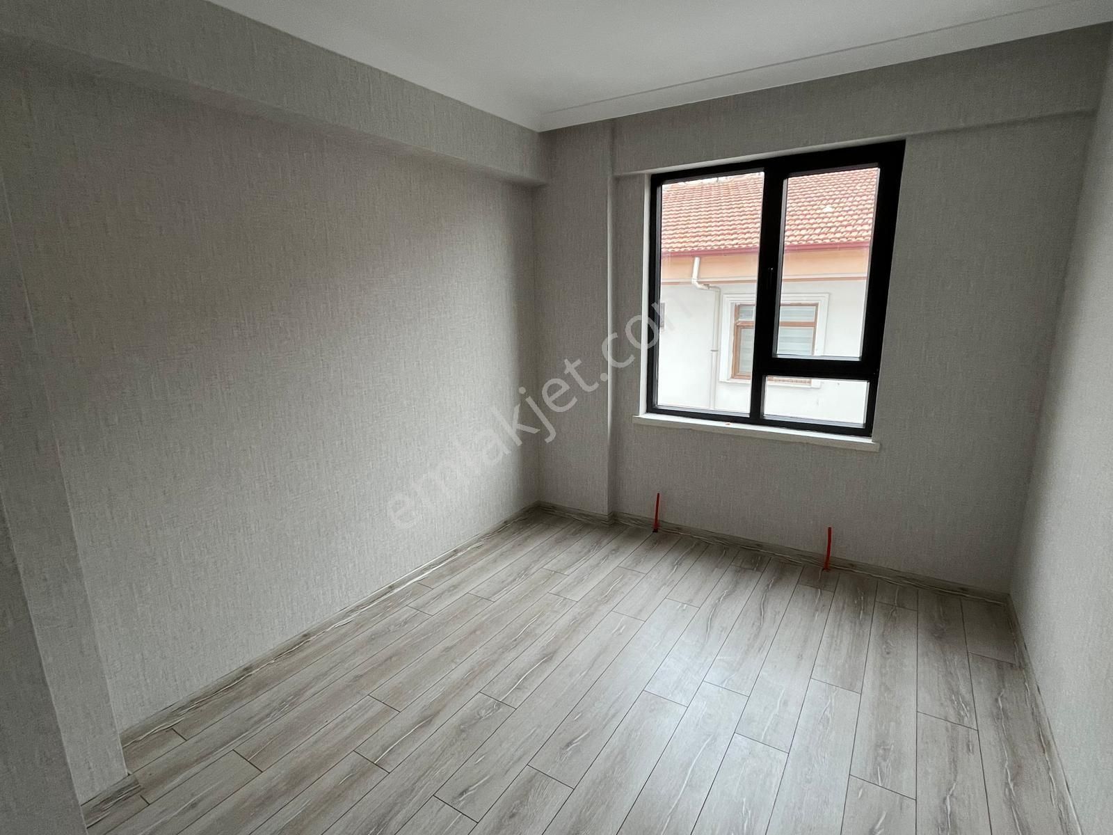 Oturuma Hazır Lüks Yapılı Sıfır 3+1 - Görsel 11