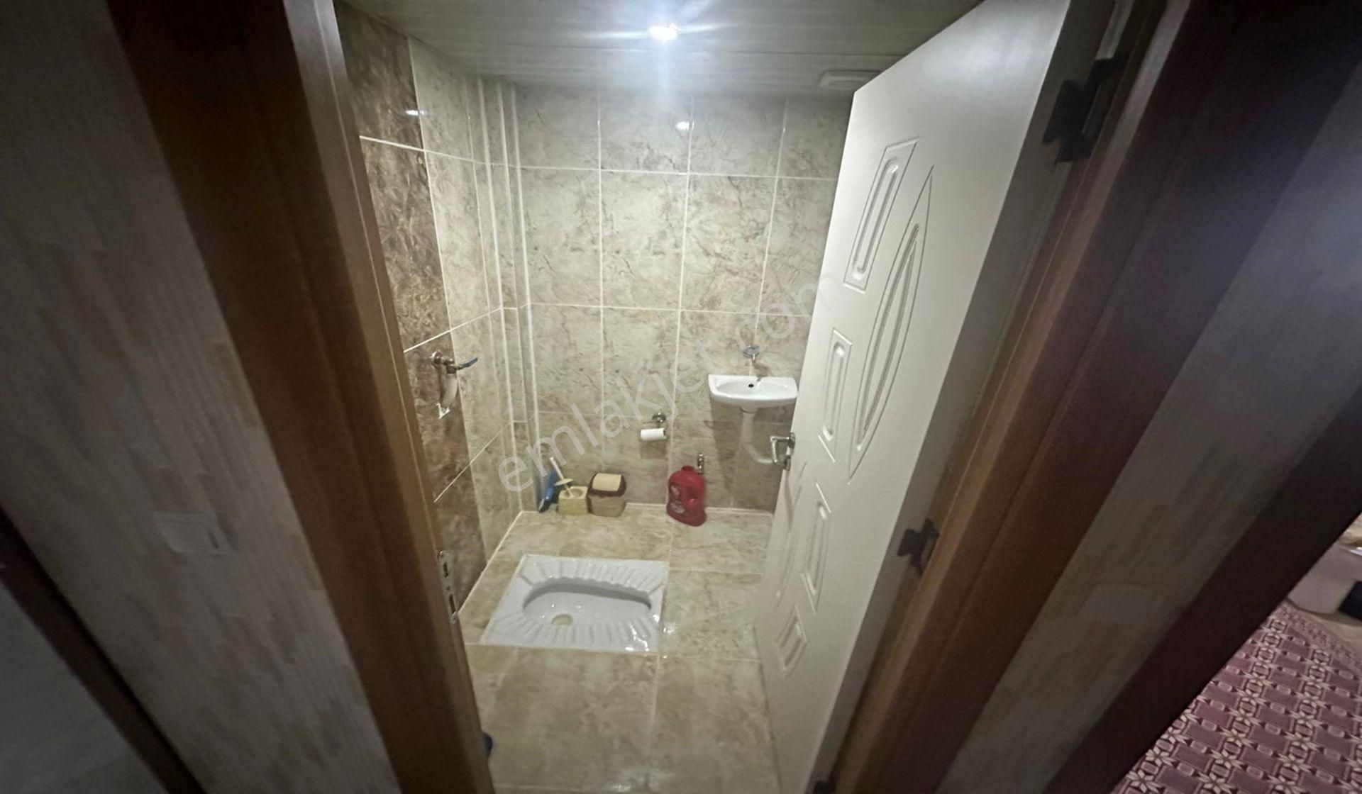 Atapark Pazar Yeri Yakını 3+1 Katta Çift Banyolu Kök Tapu - Görsel 22