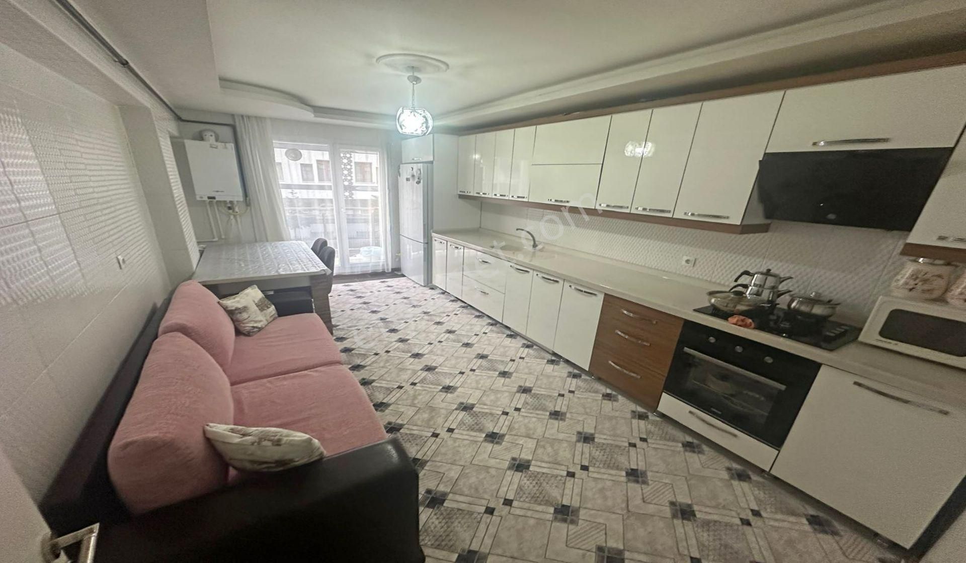 Atapark Pazar Yeri Yakını 3+1 Katta Çift Banyolu Kök Tapu - Görsel 2