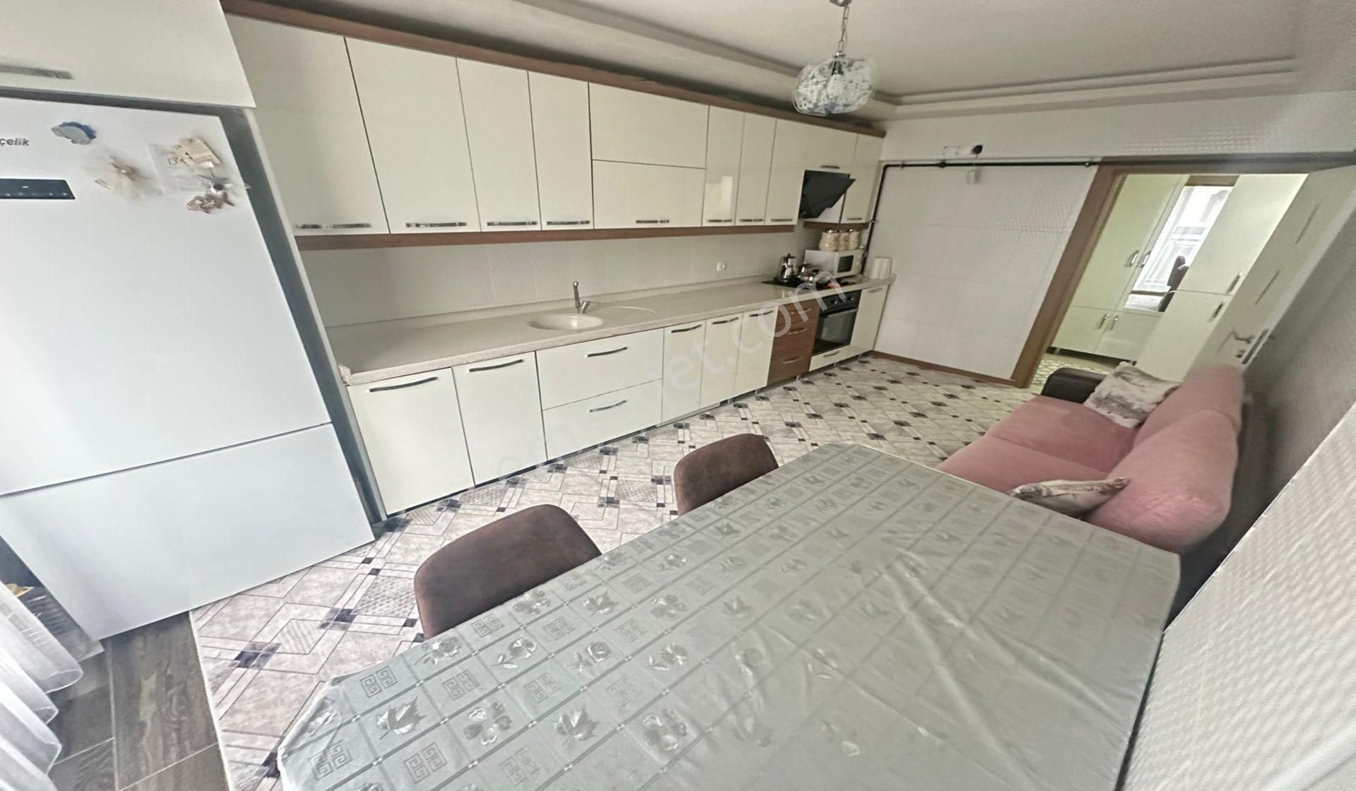 Atapark Pazar Yeri Yakını 3+1 Katta Çift Banyolu Kök Tapu - Görsel 5