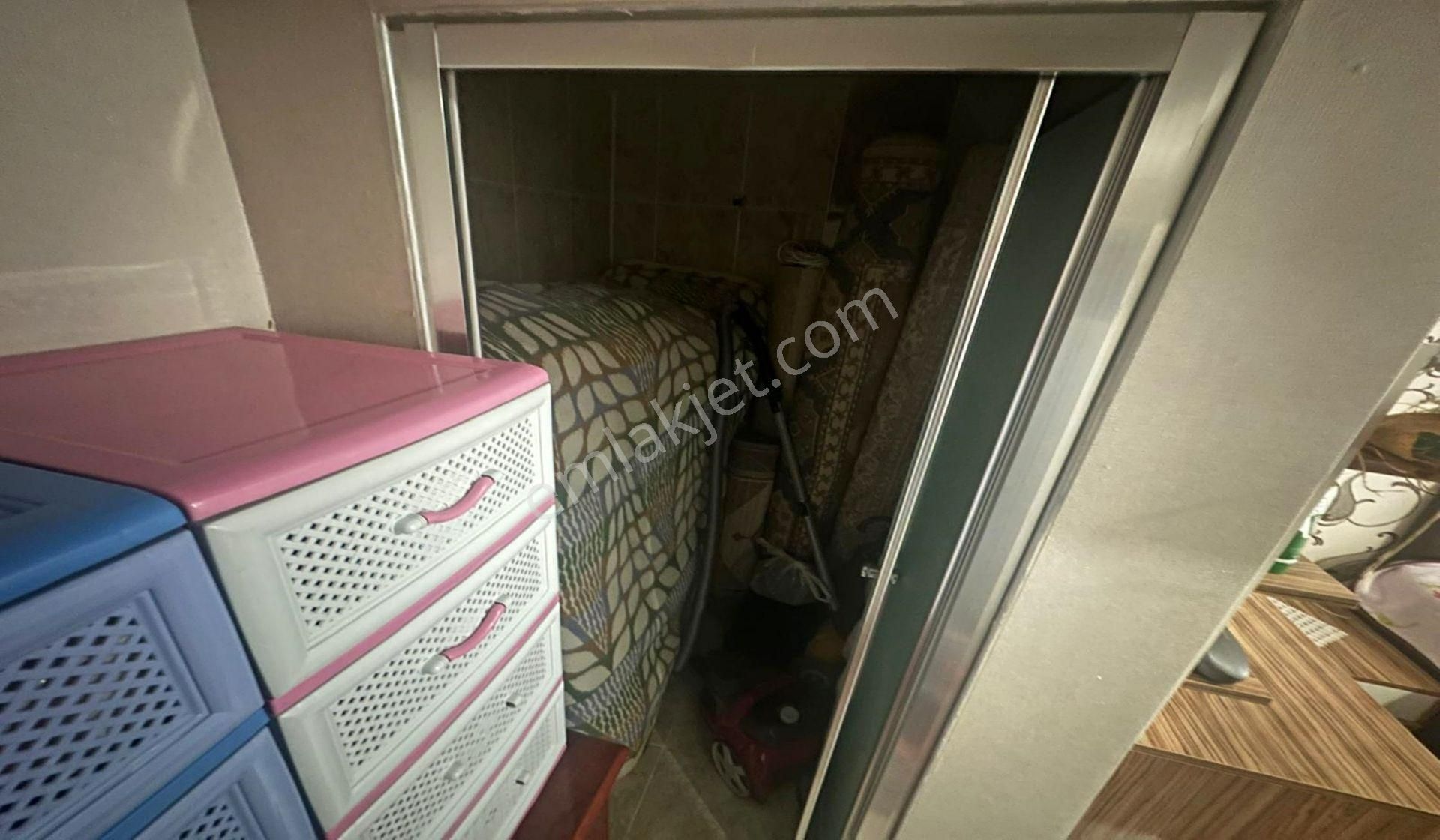 Atapark Pazar Yeri Yakını 3+1 Katta Çift Banyolu Kök Tapu - Görsel 26