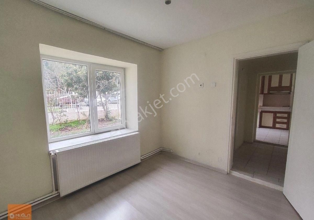 Orhaniye Mahallesi’nde Bahçeli 2+1 Kiralık Daire - Görsel 2