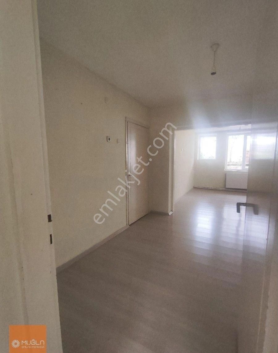 Orhaniye Mahallesi’nde Bahçeli 2+1 Kiralık Daire - Görsel 13