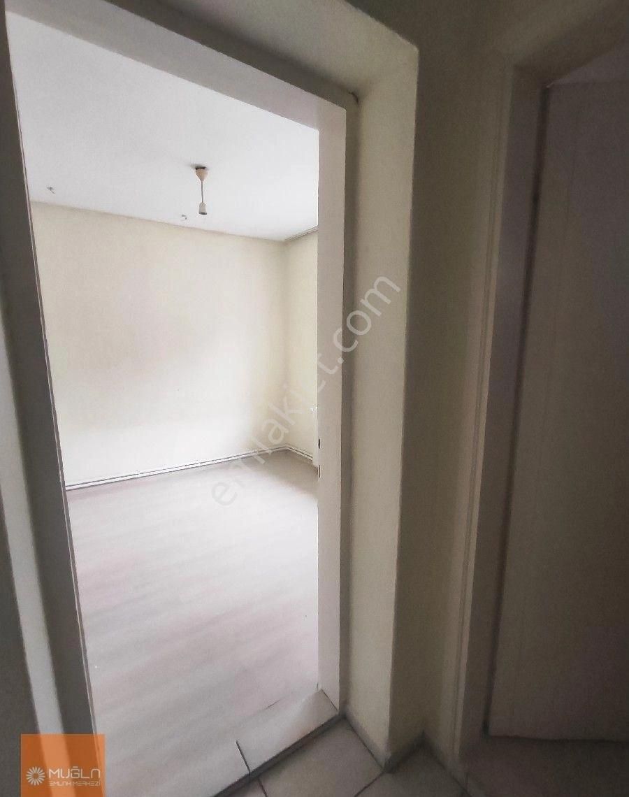 Orhaniye Mahallesi’nde Bahçeli 2+1 Kiralık Daire - Görsel 26