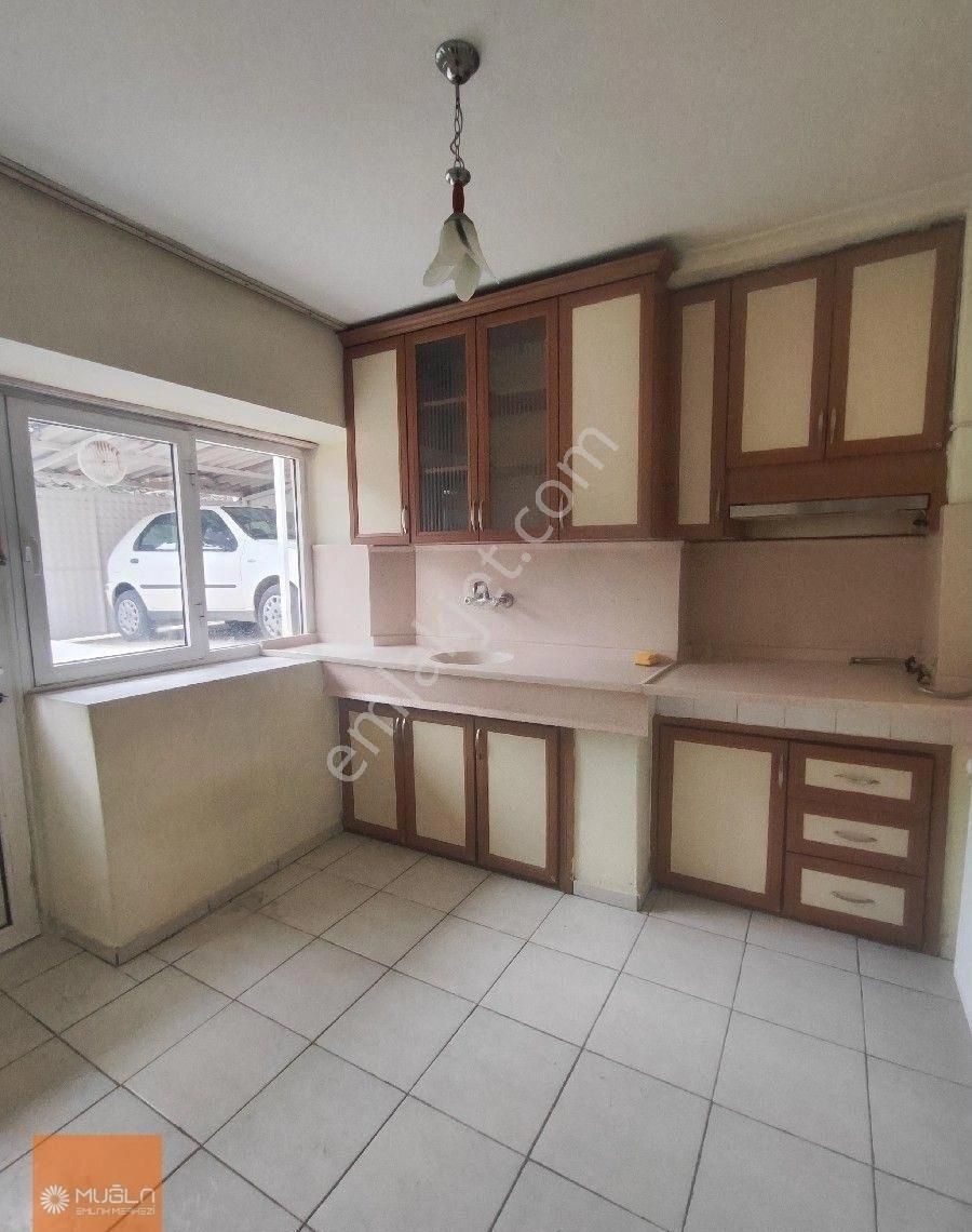 Orhaniye Mahallesi’nde Bahçeli 2+1 Kiralık Daire - Görsel 17