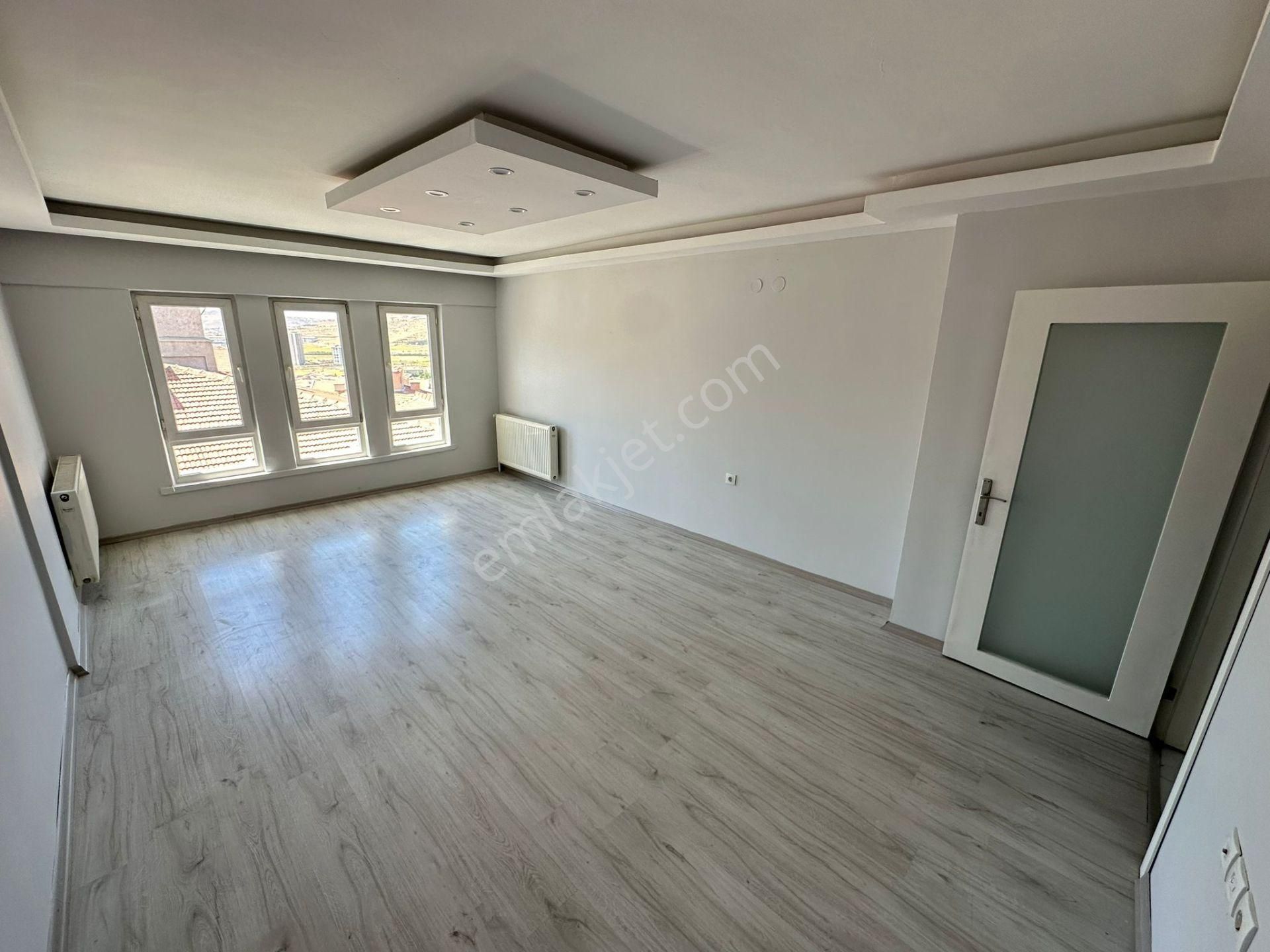 Ufuktepe'de Ankara Manzaralı 3+1 Daire! - Görsel 9