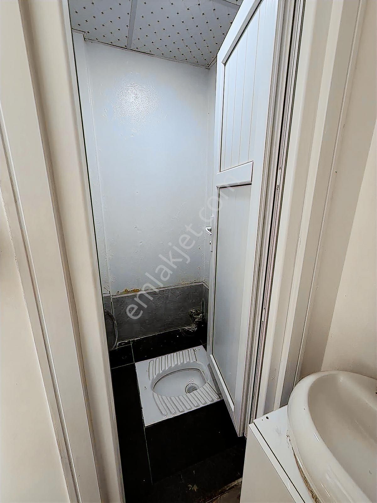 Uzaydan Konakda Satılık Köşe Başı Dükkan İki Katlı İş Yeri - Görsel 13