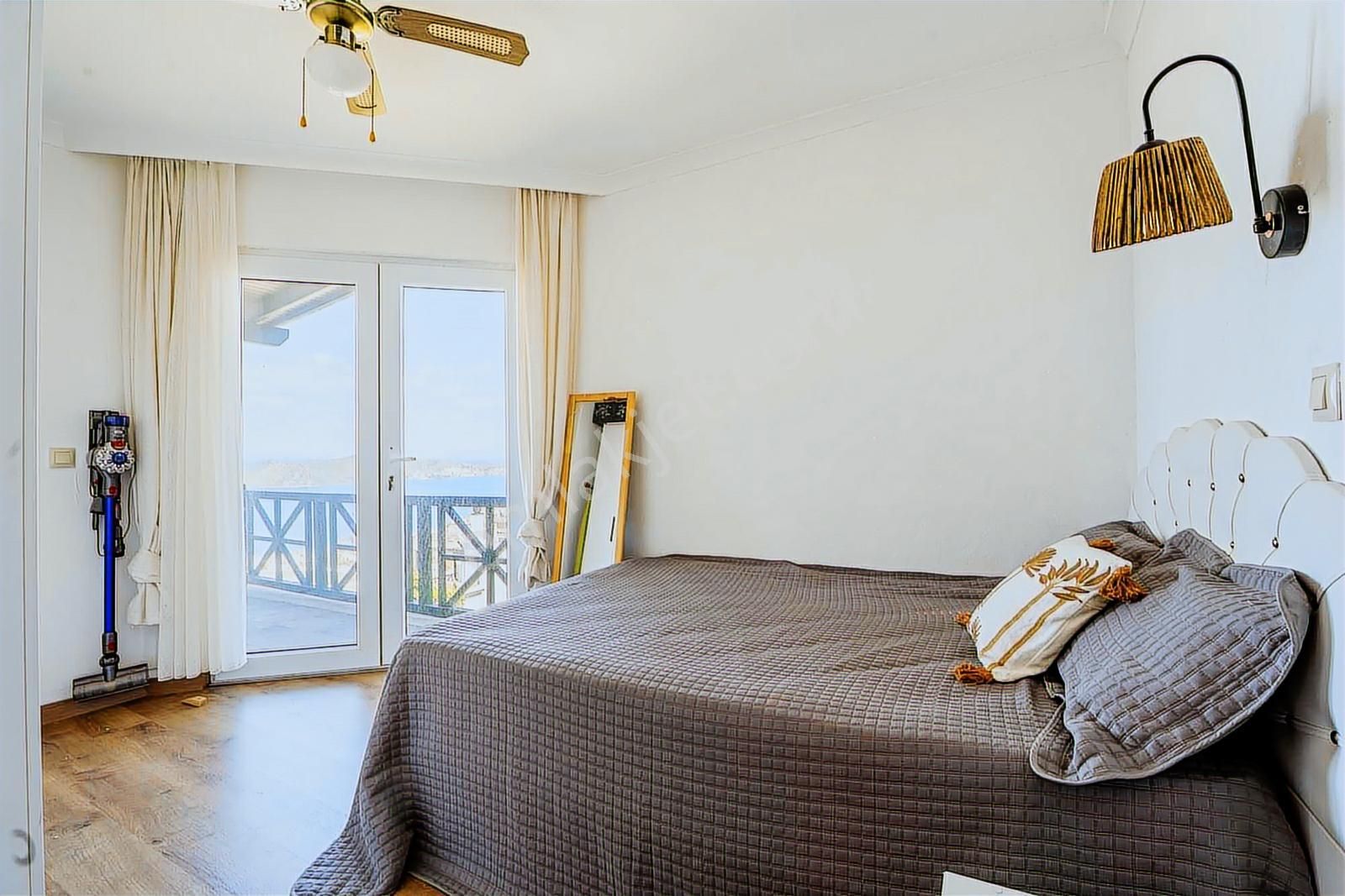 Bodrum Yalıkavak Satılık Deniz Manzaralı3+1 Geniş Bahçeli Villa - Görsel 29