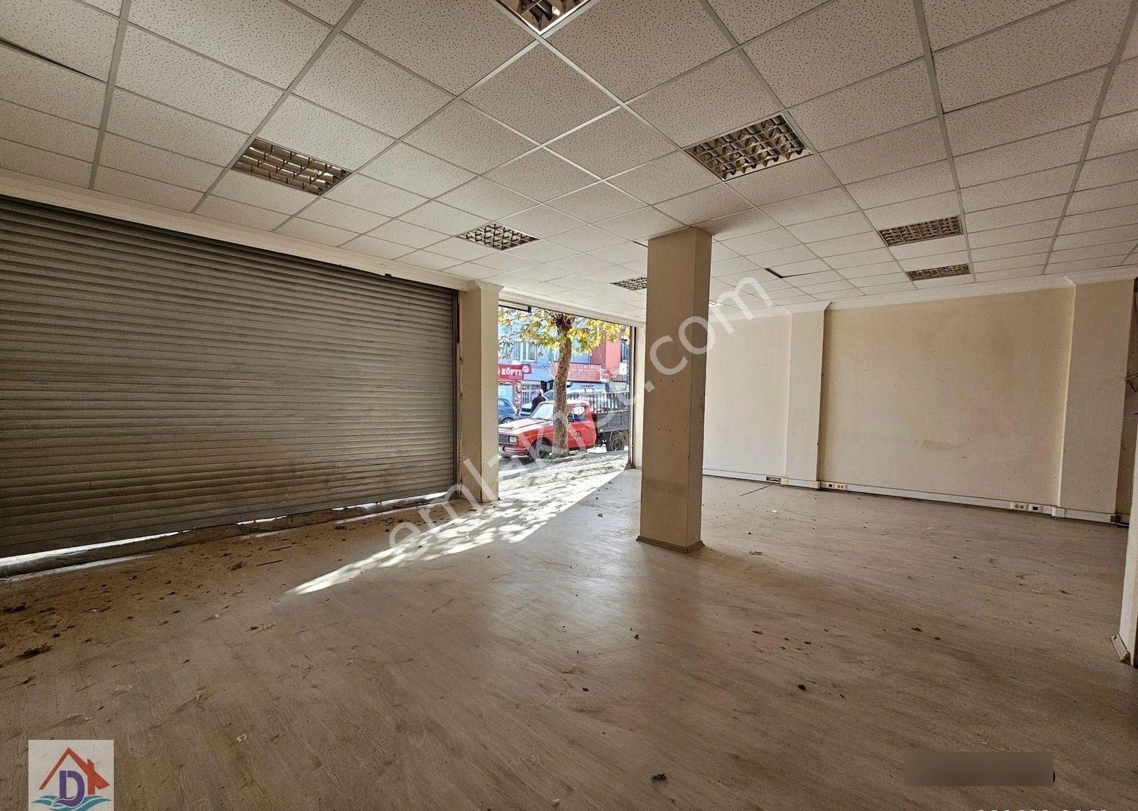 Deniz'den 120 M2 Cadde Üzerinde , Merkezi Konumda Kiralık Dükkan - Görsel 12