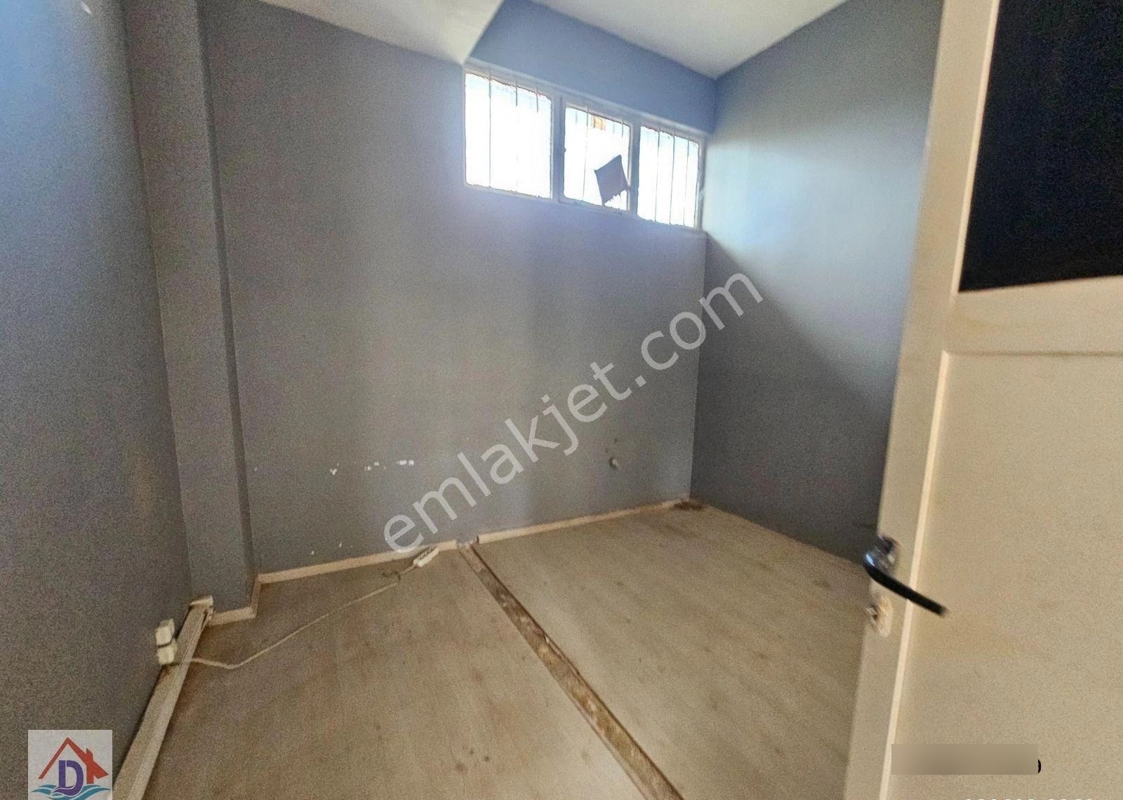 Deniz'den 120 M2 Cadde Üzerinde , Merkezi Konumda Kiralık Dükkan - Görsel 18